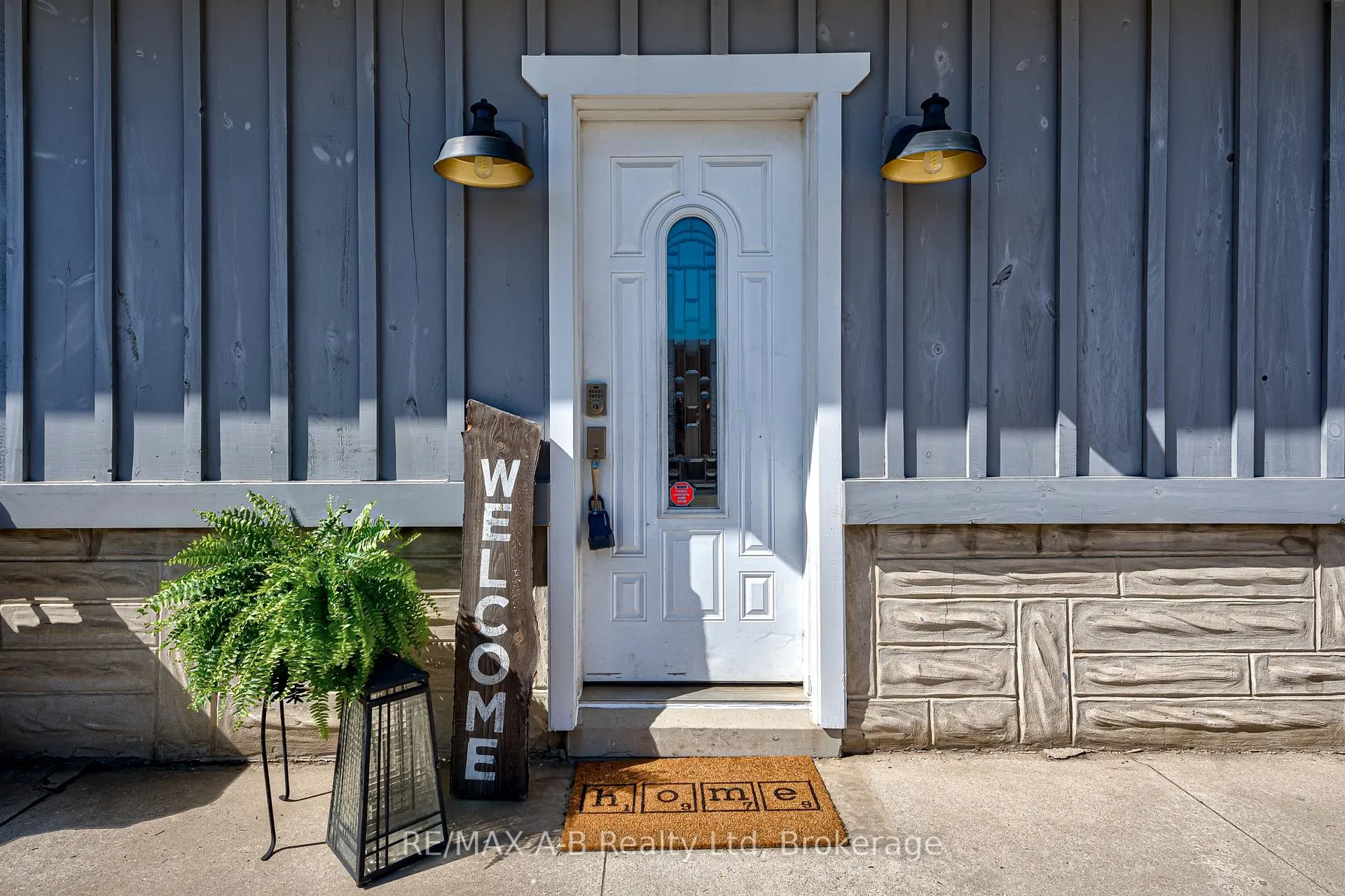 Photo 4 of 3963 Road 111, Perth East, North Easthope — HOMEH