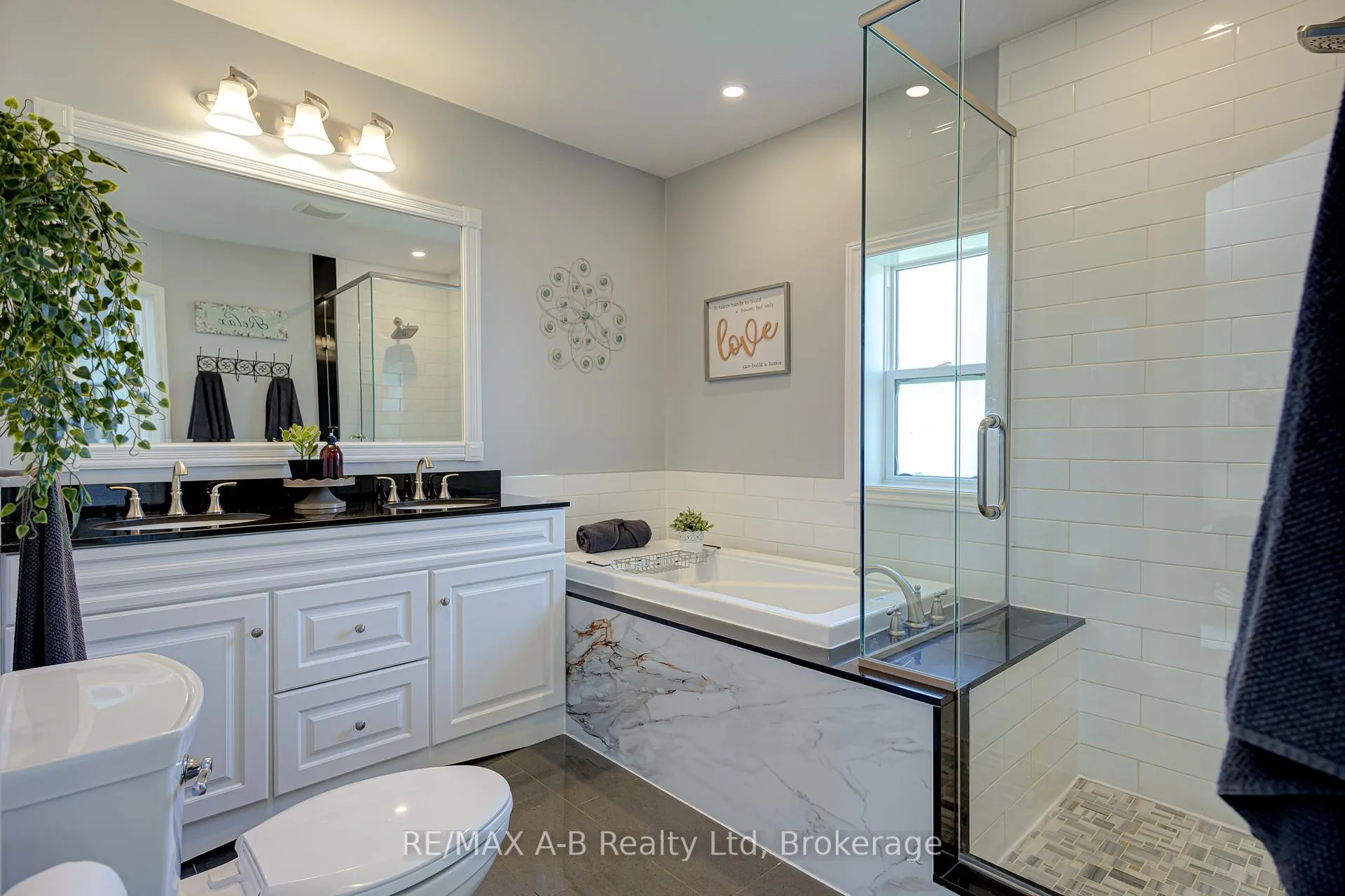 Photo 11 of 3963 Road 111, Perth East, North Easthope — HOMEH