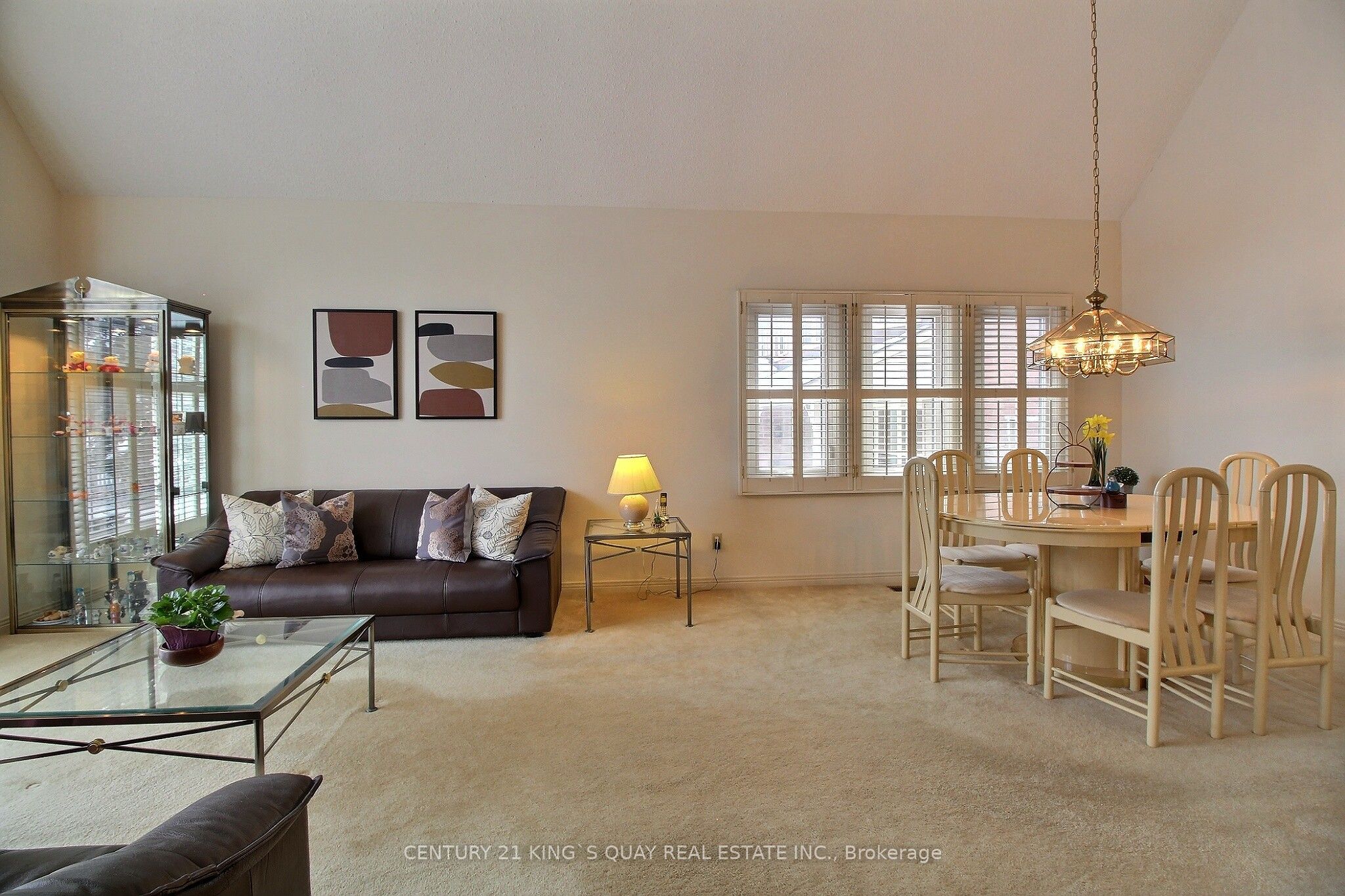 Photo 3 of 122 Longwater Chase, Markham, Unionville — HOMEH