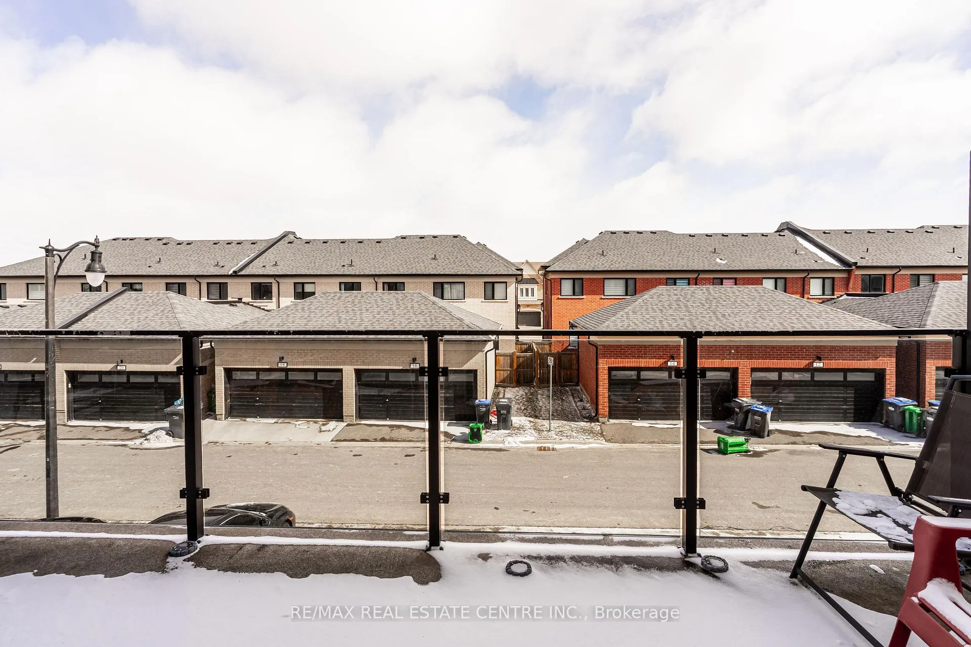 Photo 10 of 341 Veterans Drive, Brampton, Northwest Brampton — HOMEH