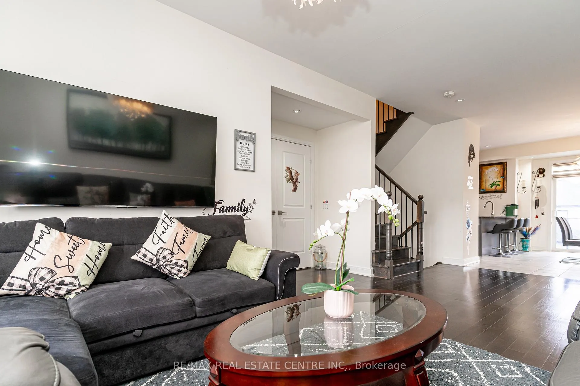 Photo 15 of 341 Veterans Drive, Brampton, Northwest Brampton — HOMEH