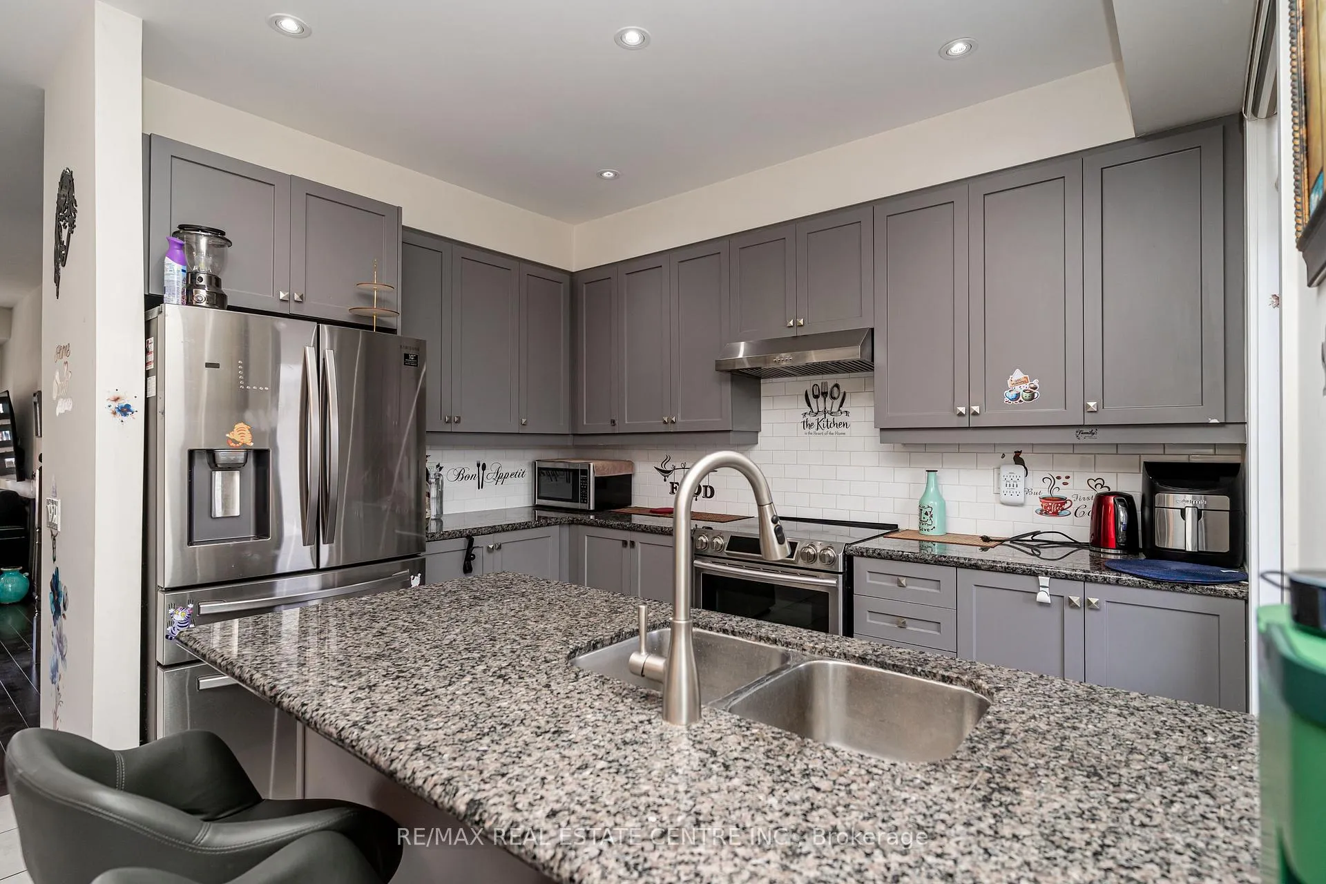Photo 21 of 341 Veterans Drive, Brampton, Northwest Brampton — HOMEH
