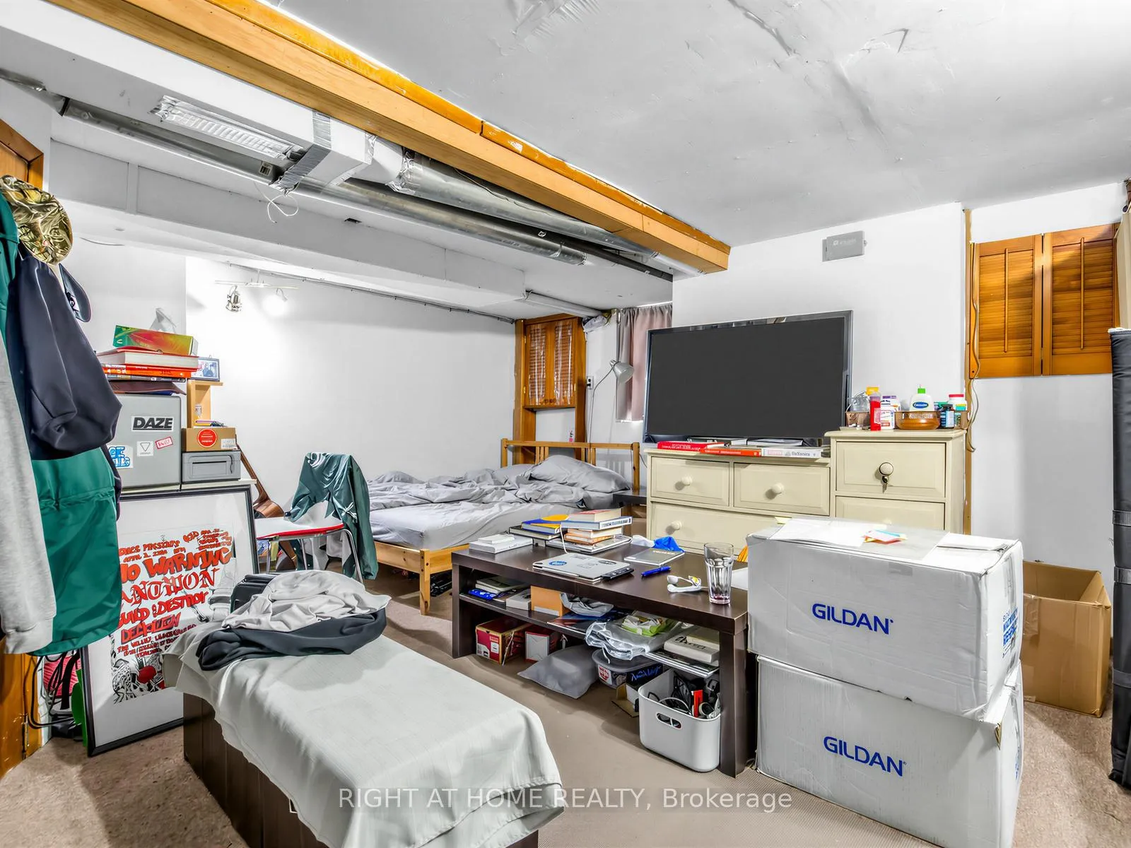 Photo 23 of 96 Massey Street, Toronto, Niagara — HOMEH