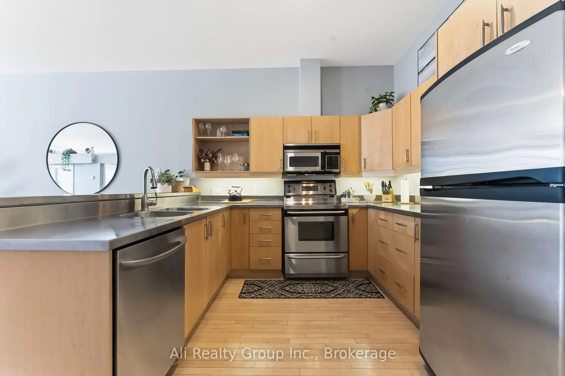 Photo 7 of Unit 307, 300 Powell Avenue, Ottawa, West Centre Town — HOMEH