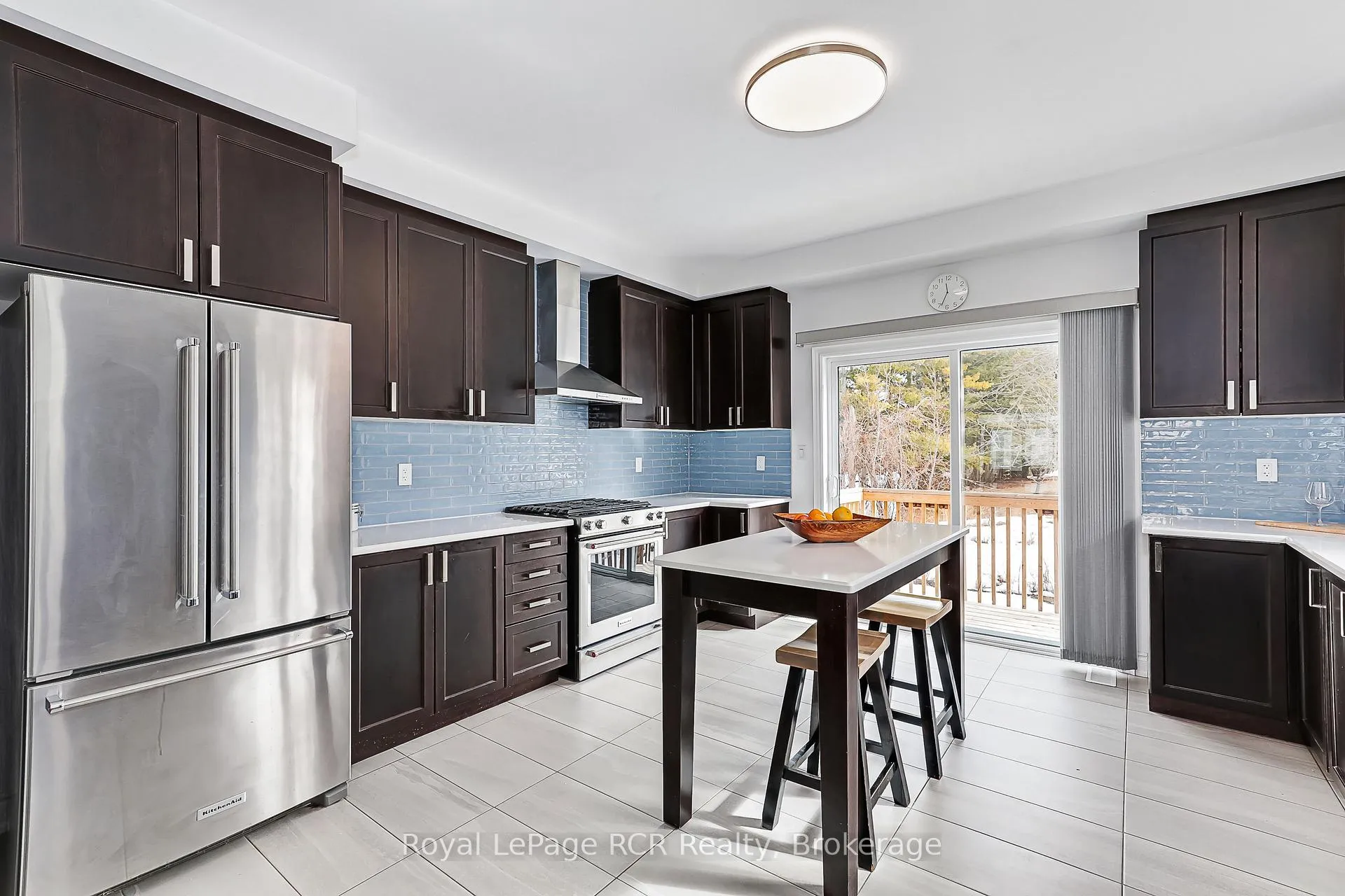 Photo 13 of 15 Emerald Street, Wasaga Beach — HOMEH