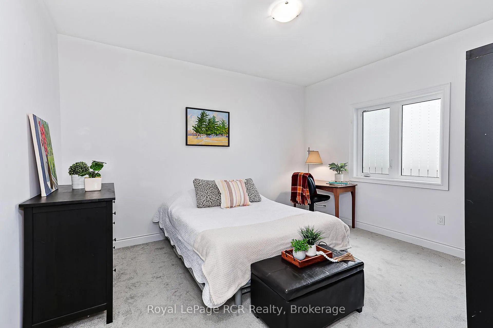 Photo 18 of 15 Emerald Street, Wasaga Beach — HOMEH