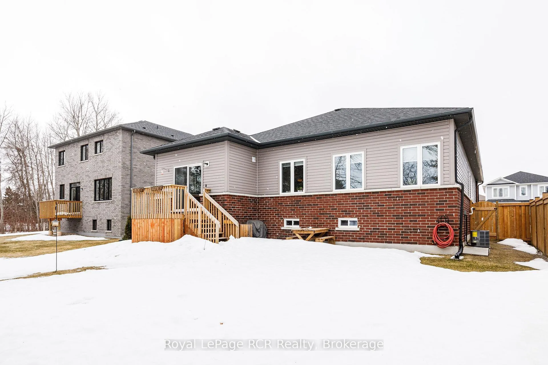 Photo 26 of 15 Emerald Street, Wasaga Beach — HOMEH