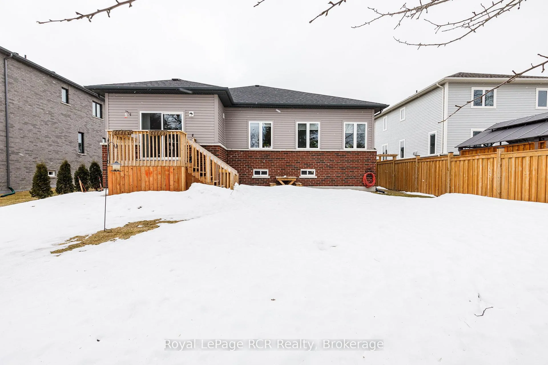 Photo 31 of 15 Emerald Street, Wasaga Beach — HOMEH