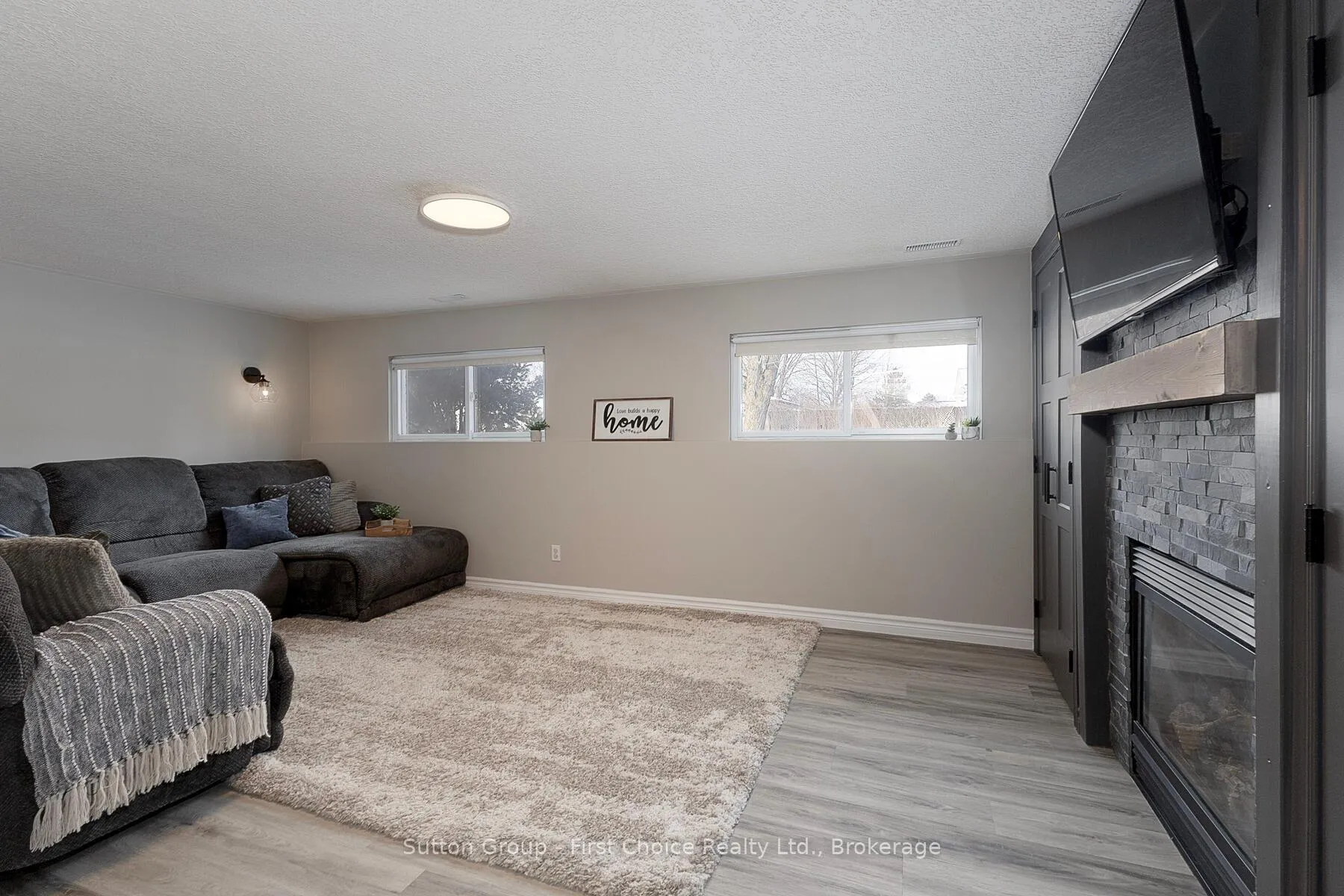 Photo 21 of 149 Graff Avenue, Stratford — HOMEH