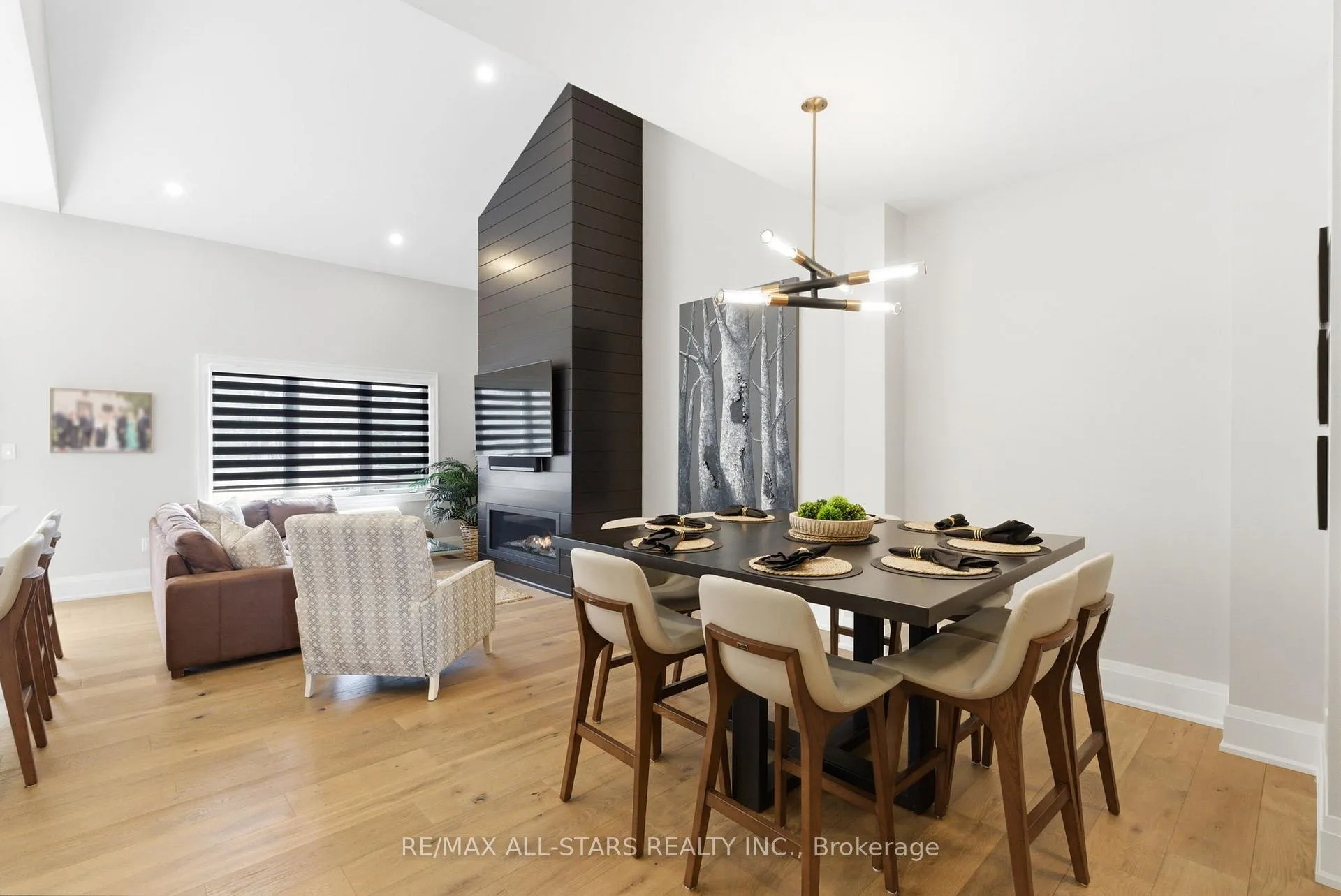 Photo 10 of 38 Hildred Cushing Way, Uxbridge — HOMEH