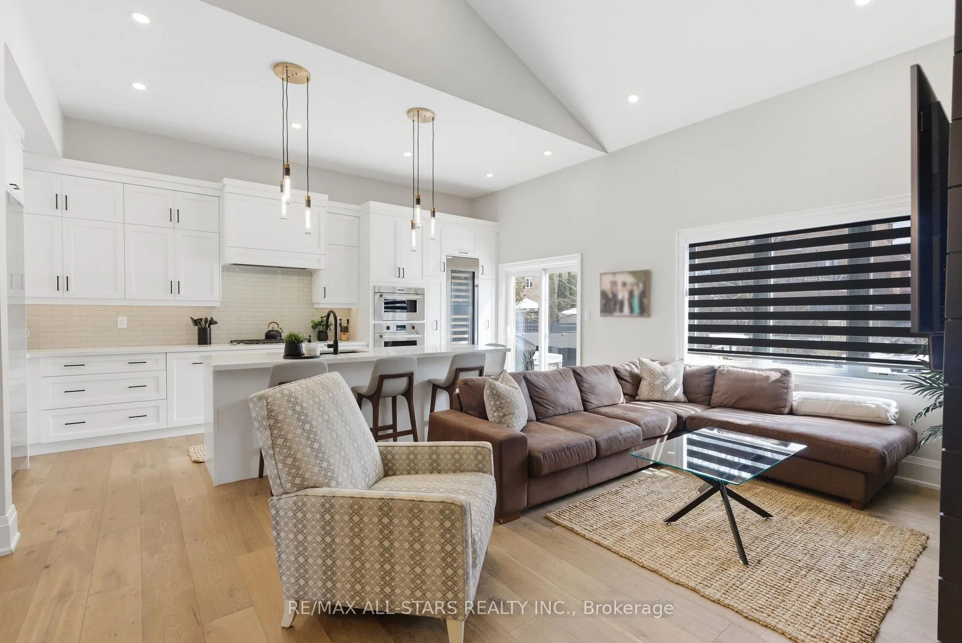 Photo 1 of 38 Hildred Cushing Way, Uxbridge — HOMEH