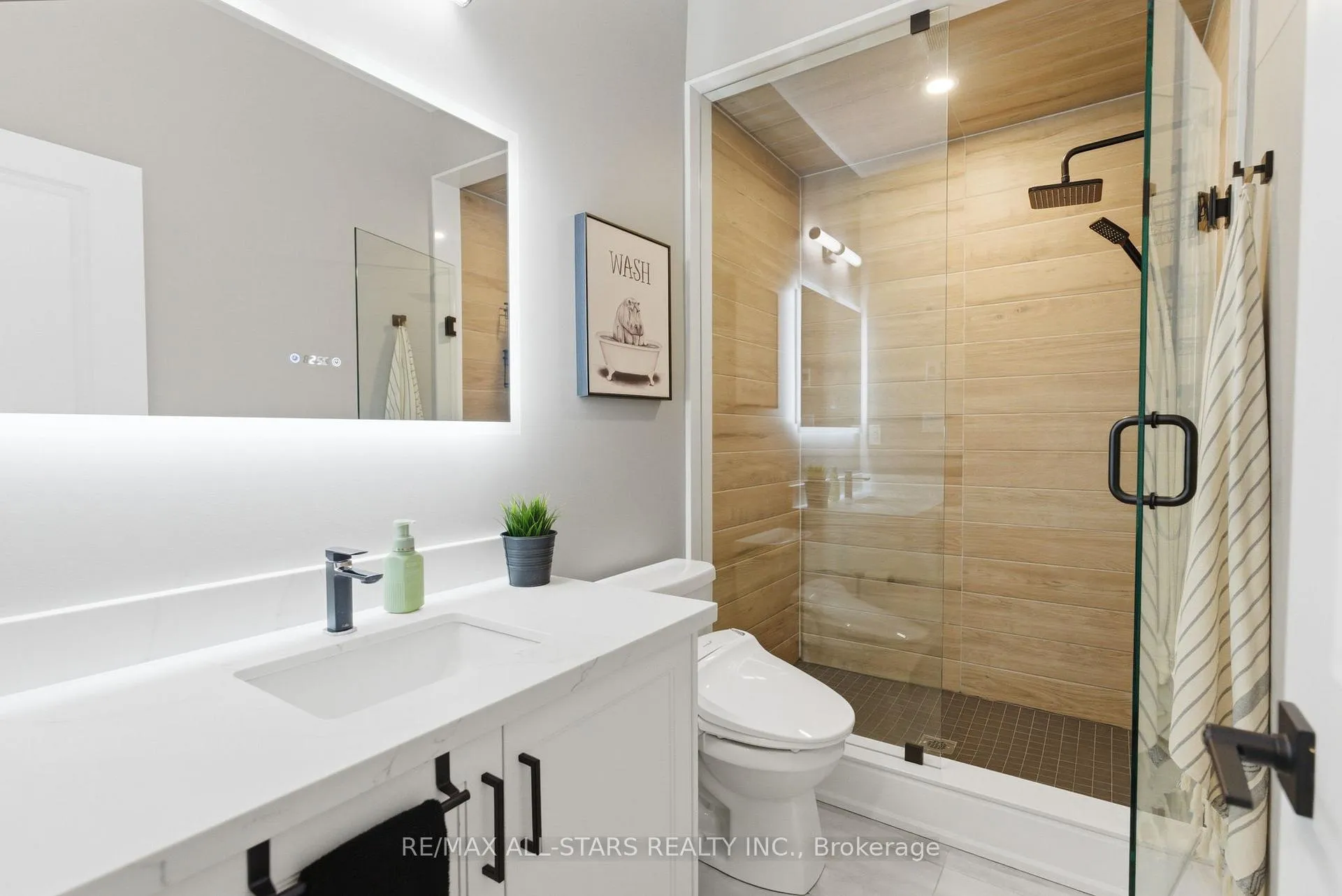 Photo 19 of 38 Hildred Cushing Way, Uxbridge — HOMEH