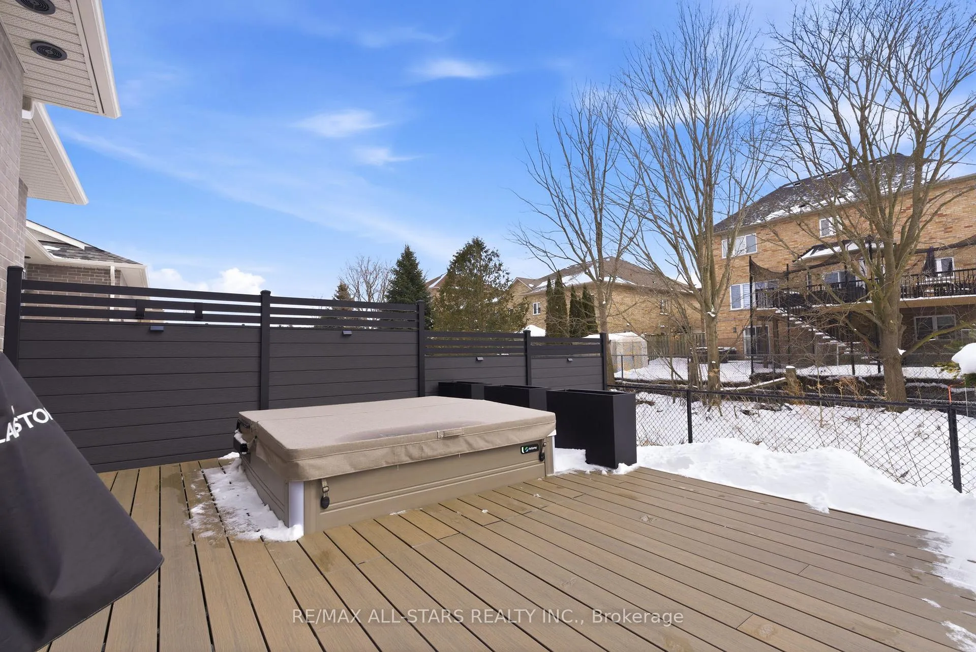 Photo 48 of 38 Hildred Cushing Way, Uxbridge — HOMEH