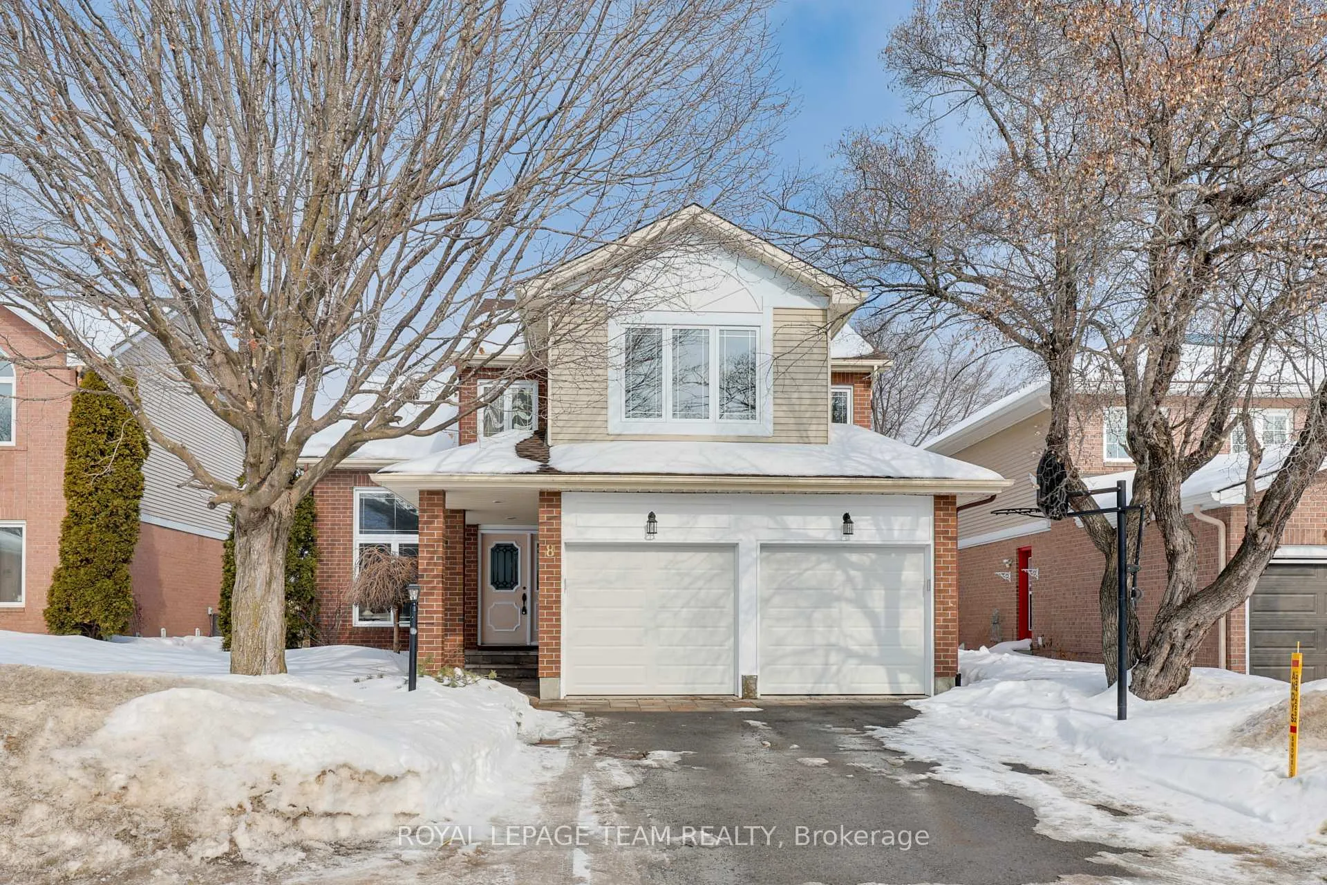Front of 8 Saddlebrook Street