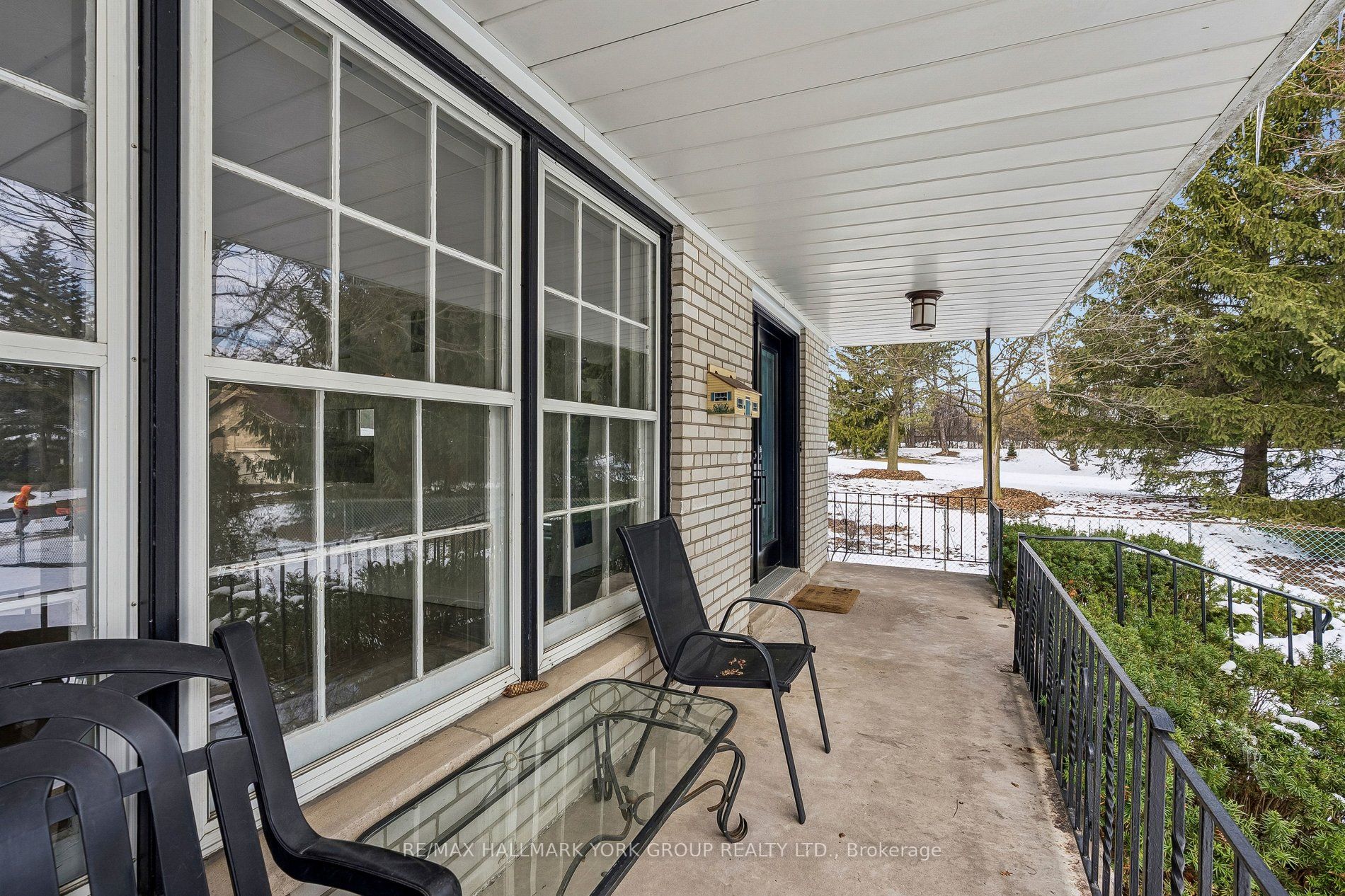 Photo 5 of 24 Coral Harbour Crescent, Markham, Bayview Fairway-Bayview Country Club Estates — HOMEH