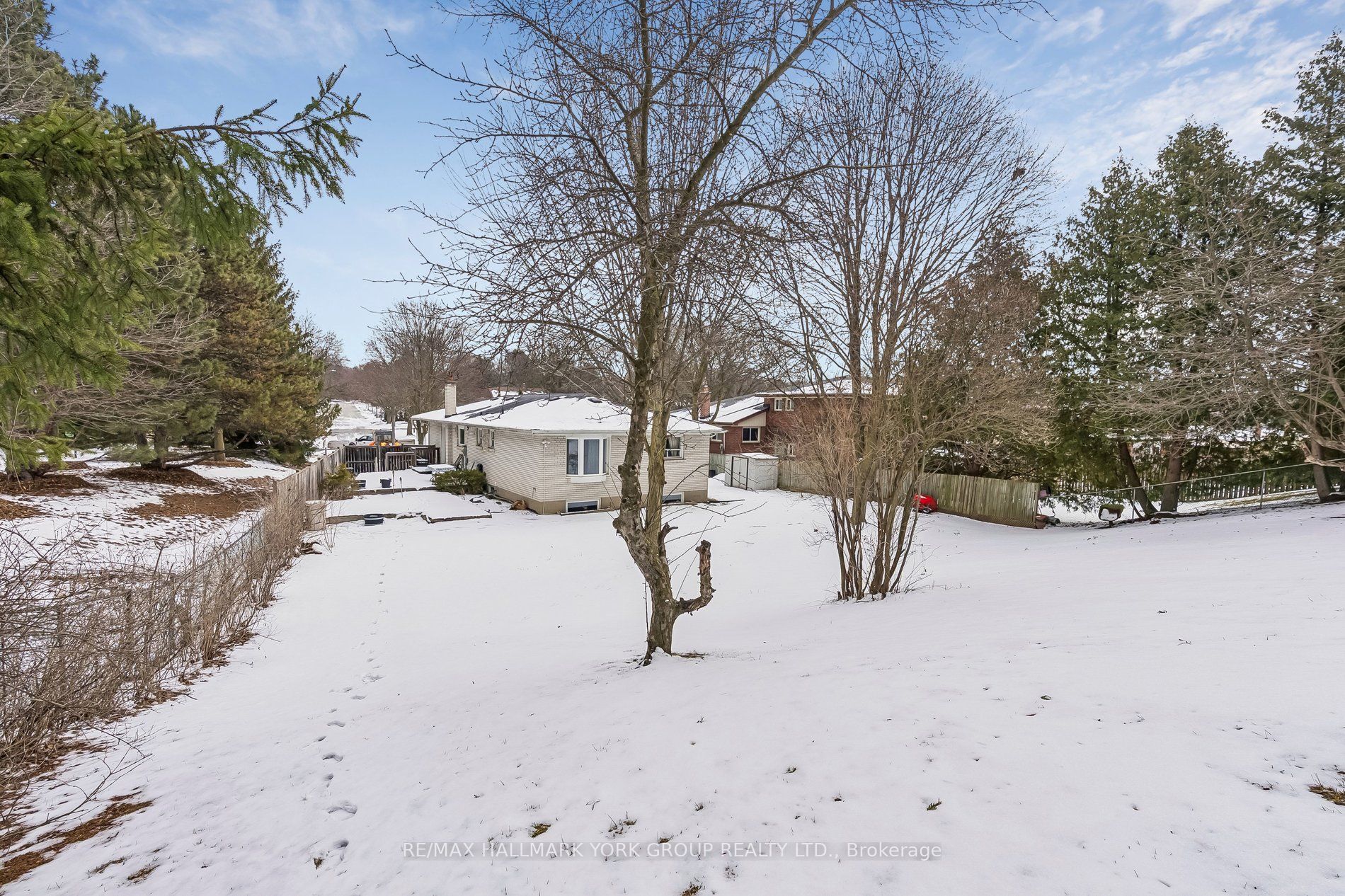 Photo 32 of 24 Coral Harbour Crescent, Markham, Bayview Fairway-Bayview Country Club Estates — HOMEH