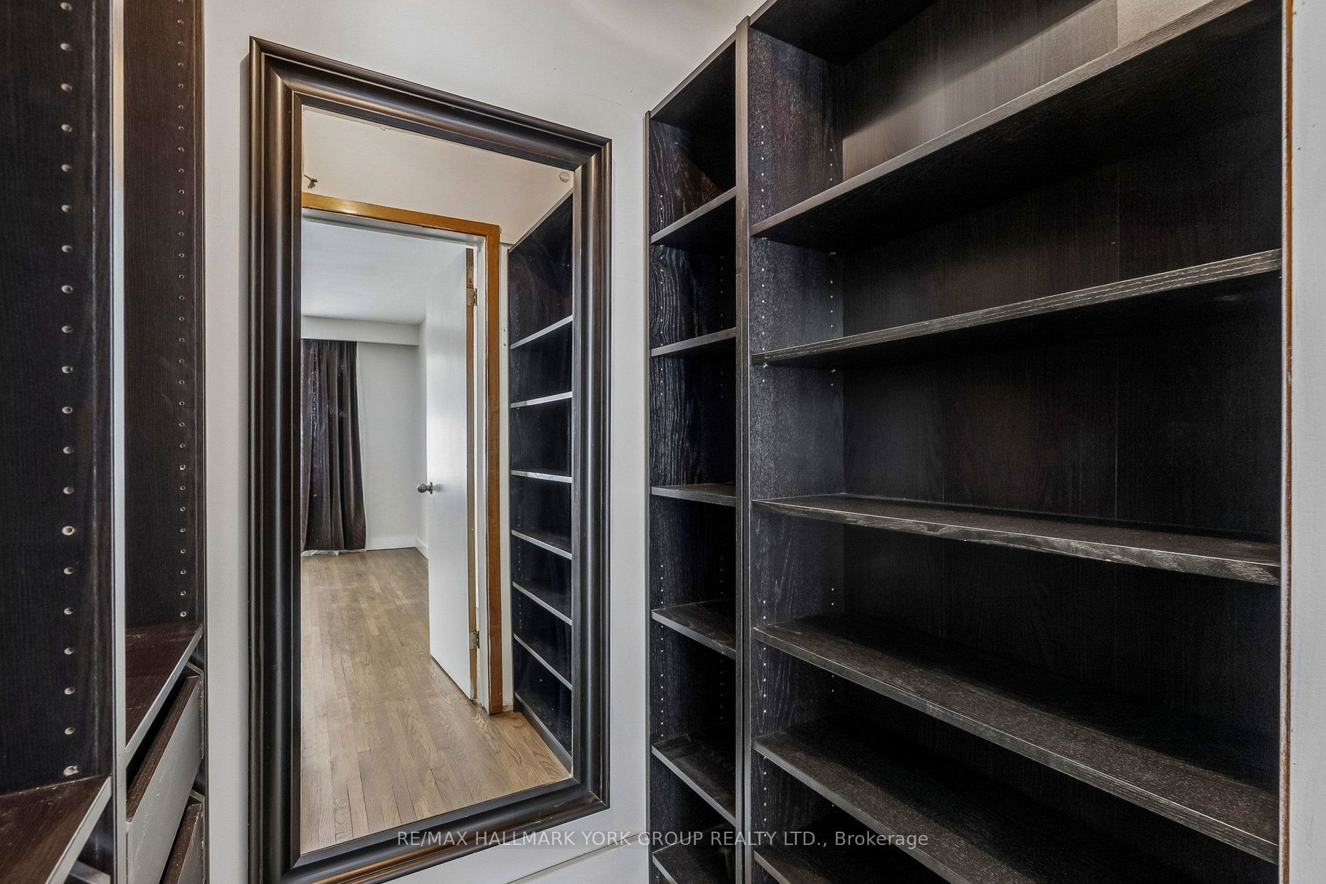 Photo 20 of 24 Coral Harbour Crescent, Markham, Bayview Fairway-Bayview Country Club Estates — HOMEH