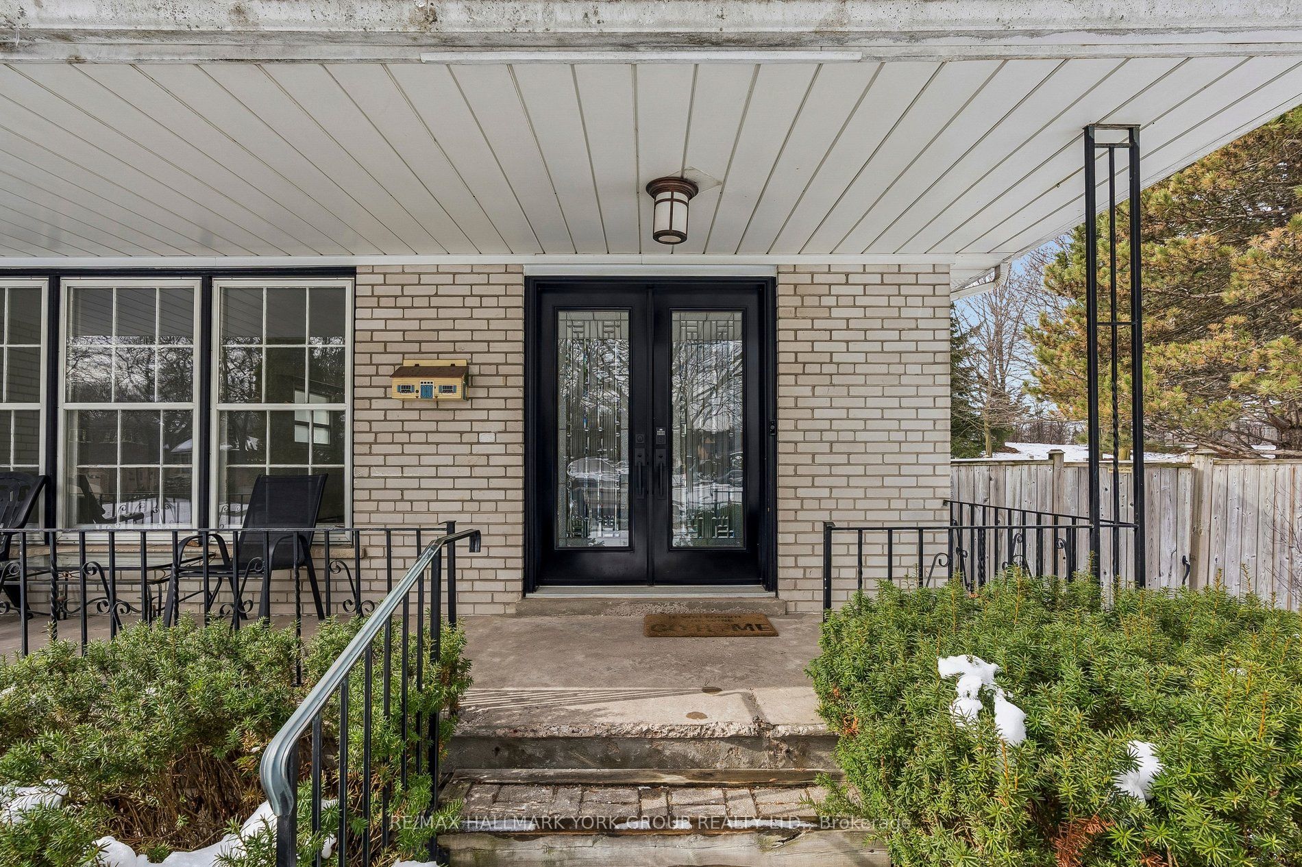 Photo 3 of 24 Coral Harbour Crescent, Markham, Bayview Fairway-Bayview Country Club Estates — HOMEH