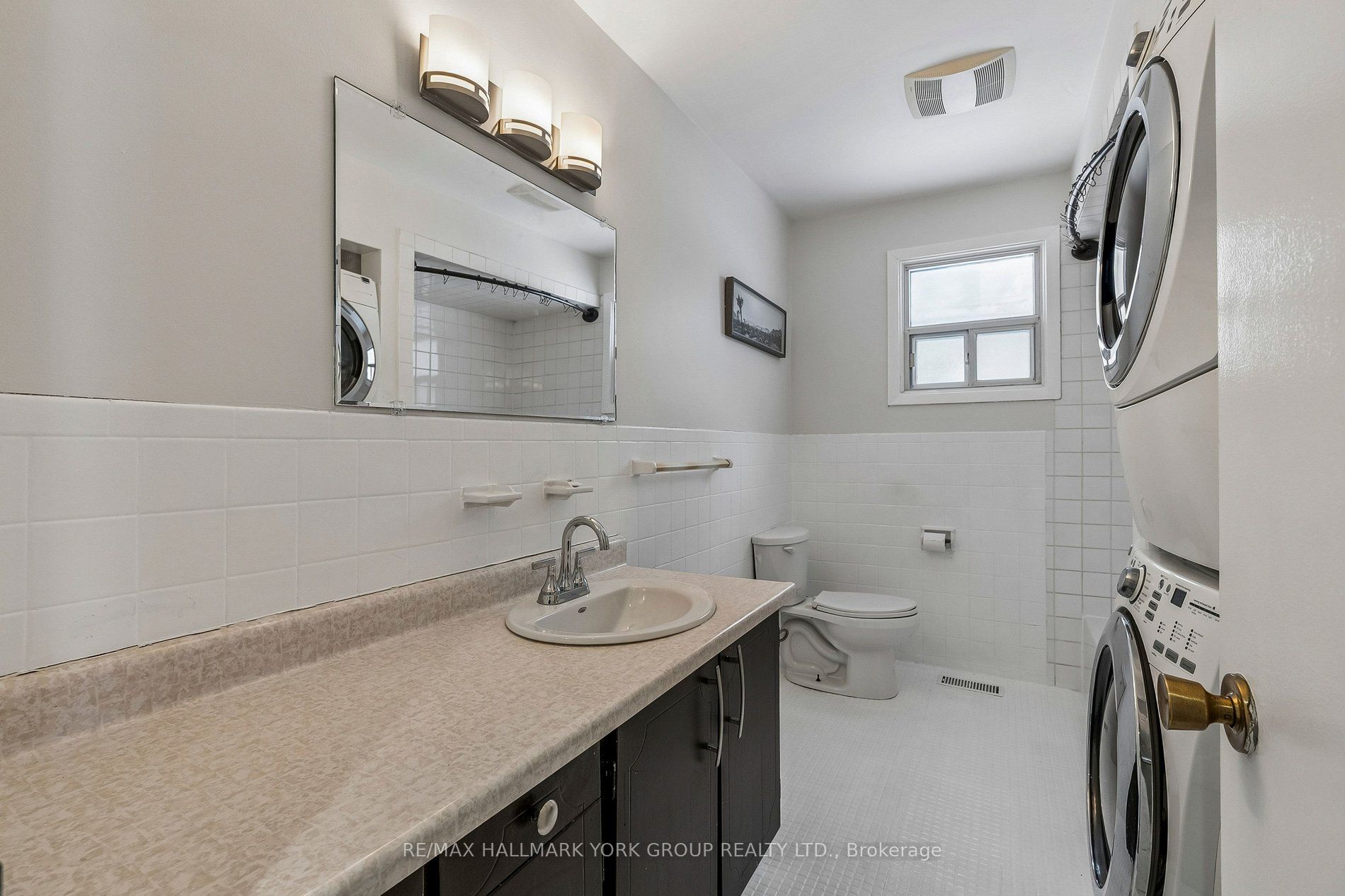 Photo 18 of 24 Coral Harbour Crescent, Markham, Bayview Fairway-Bayview Country Club Estates — HOMEH
