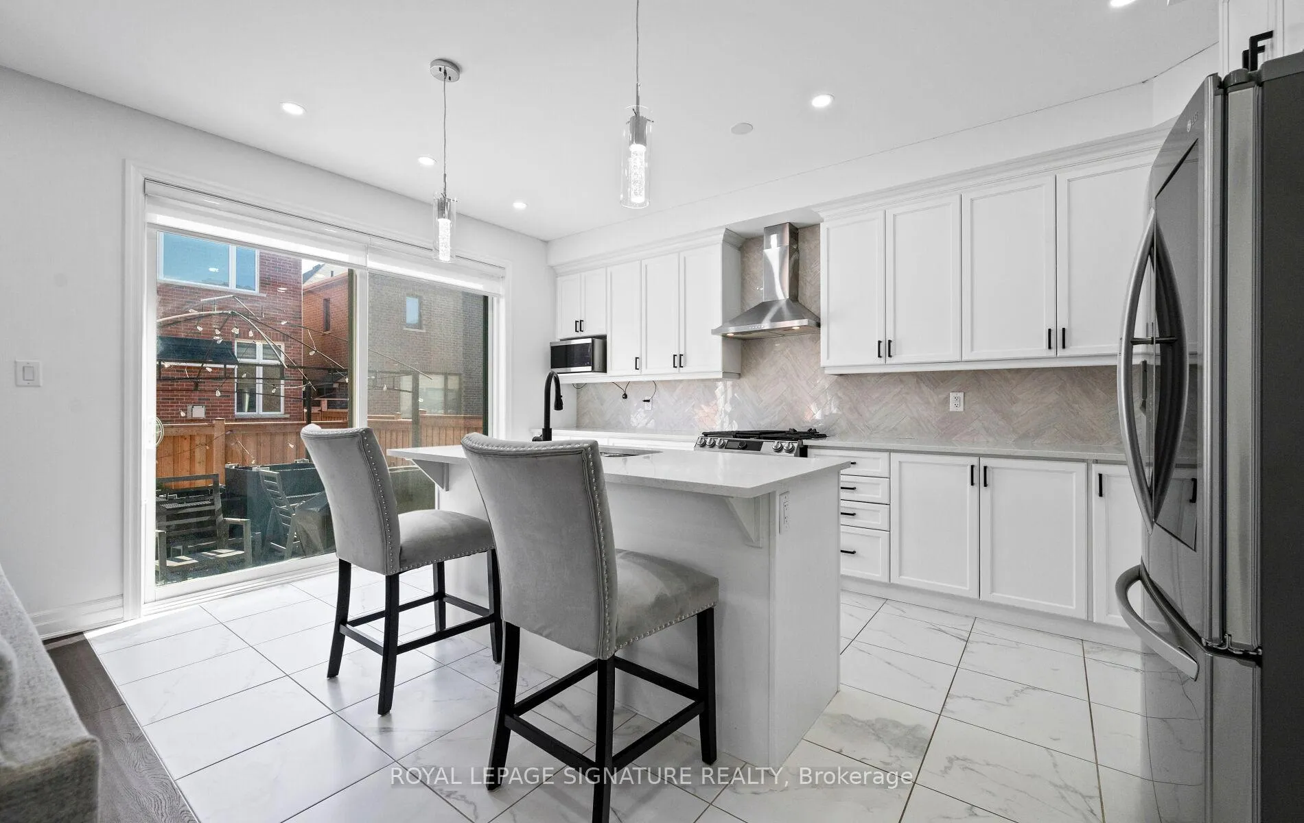 Photo 10 of 474 Violet Gate, Milton, Walker — HOMEH