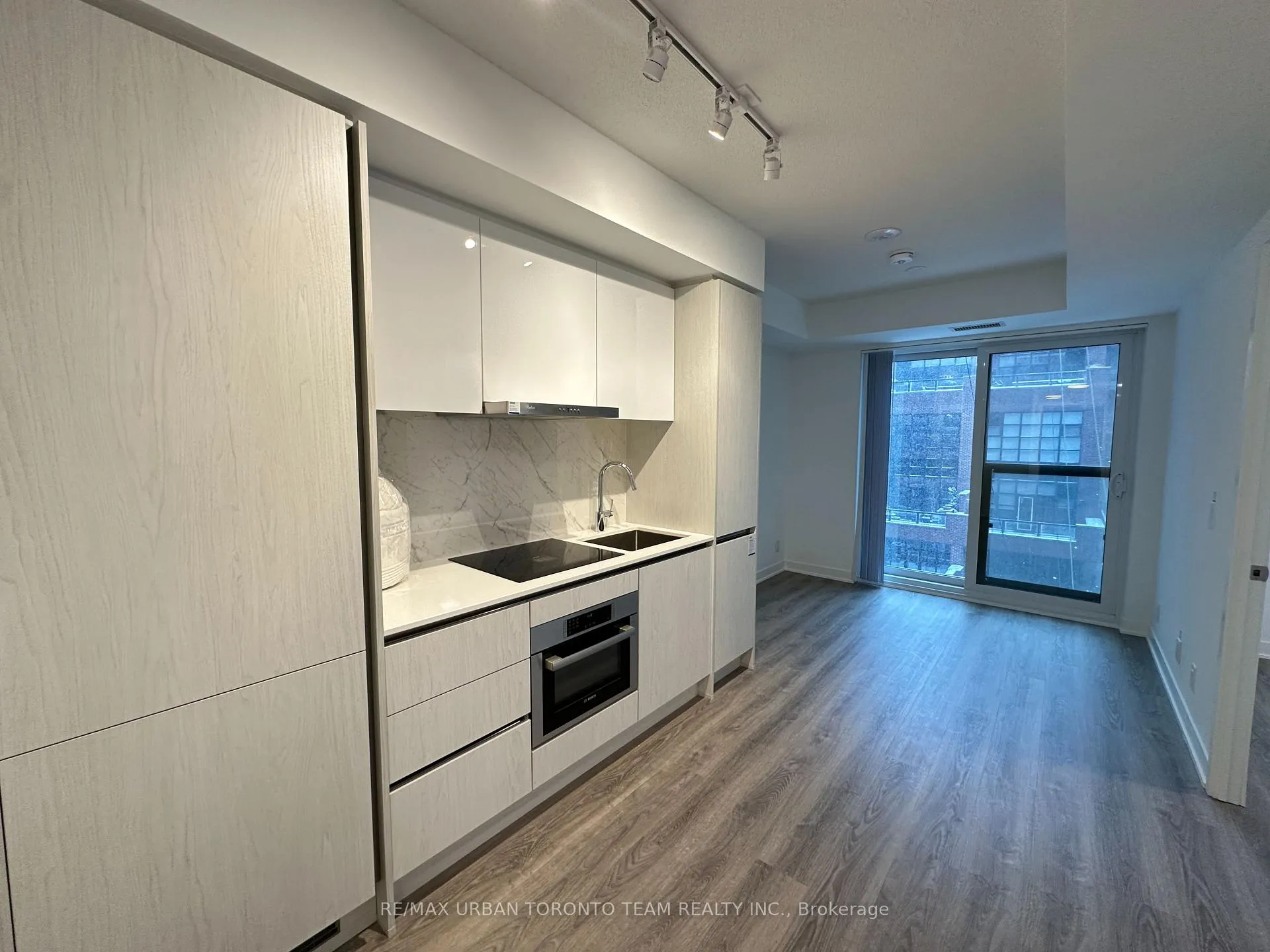 Photo 1 of Unit 605, 180 Front Street E, Toronto, Moss Park — HOMEH