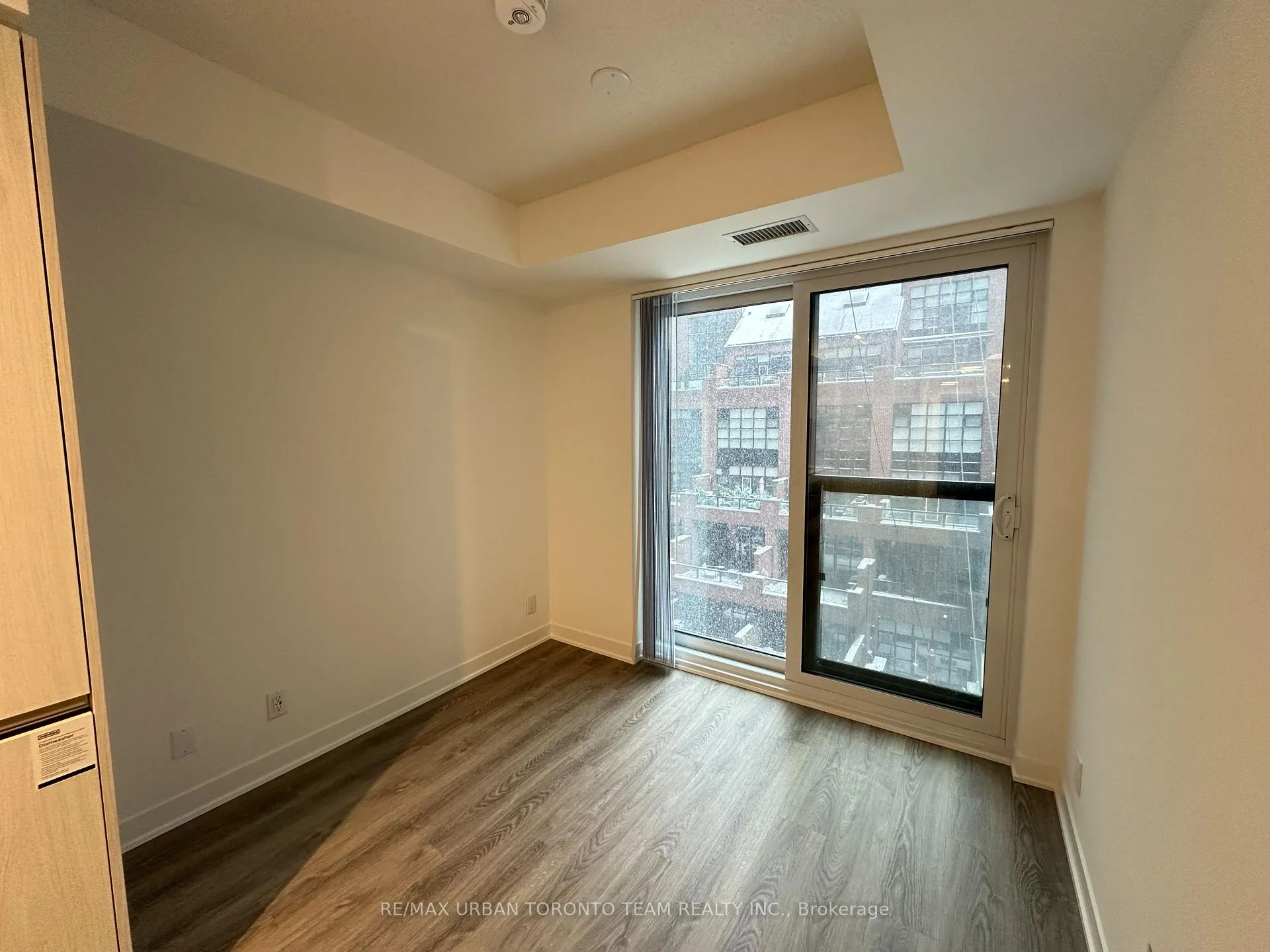 Photo 3 of Unit 605, 180 Front Street E, Toronto, Moss Park — HOMEH