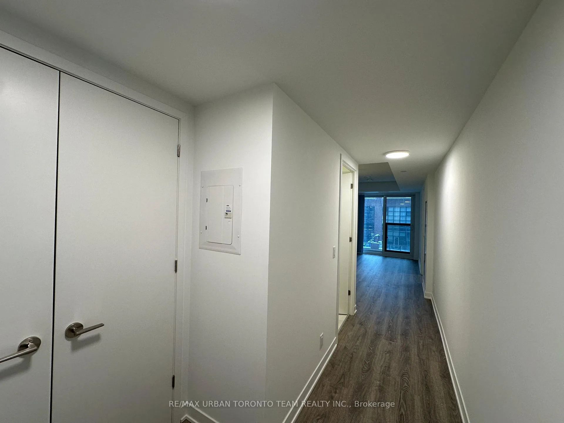 Photo 8 of Unit 605, 180 Front Street E, Toronto, Moss Park — HOMEH