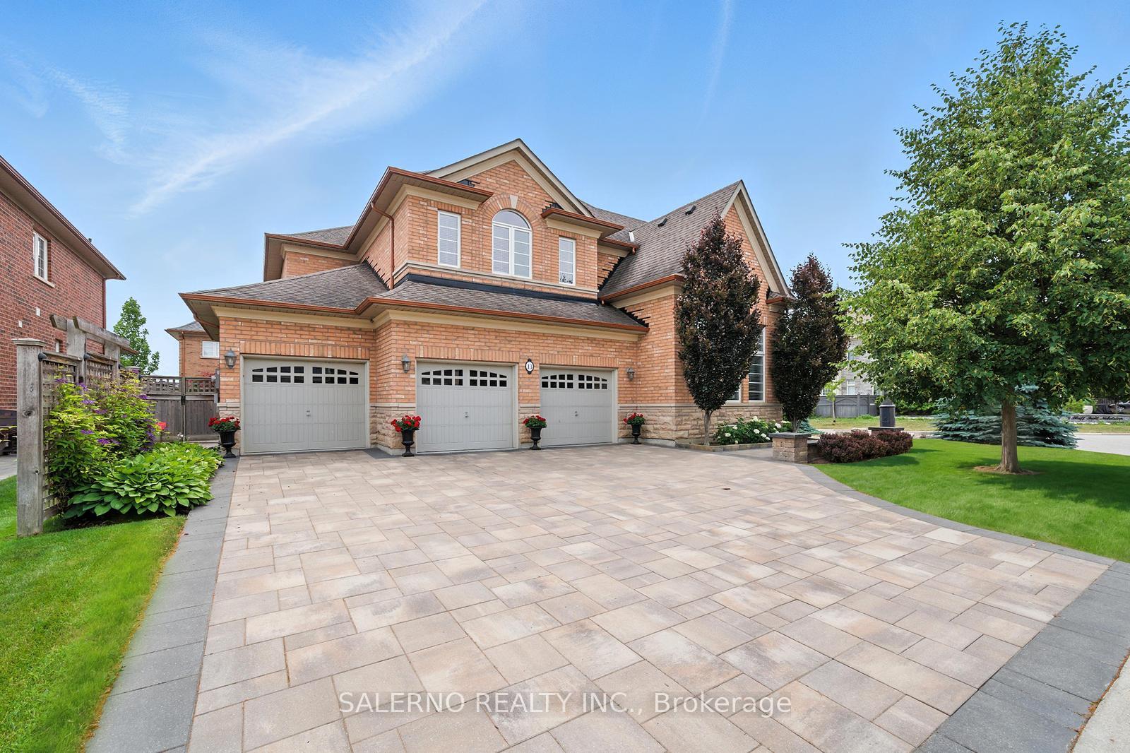 Photo 4 of 13 Bluff Trail, King, Nobleton — HOMEH