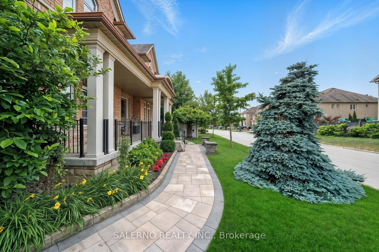 Photo 5 of 13 Bluff Trail, King, Nobleton — HOMEH