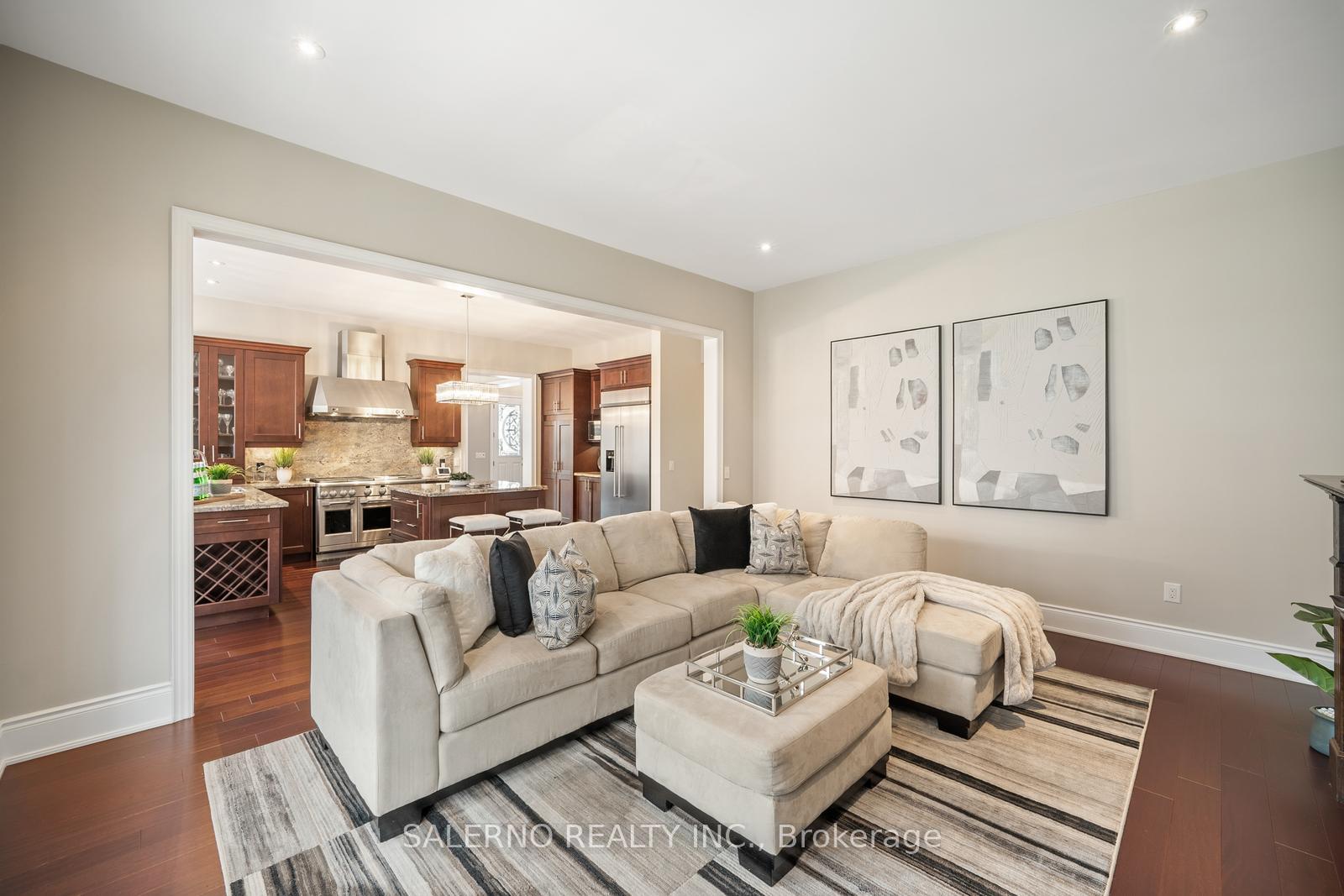 Photo 21 of 13 Bluff Trail, King, Nobleton — HOMEH