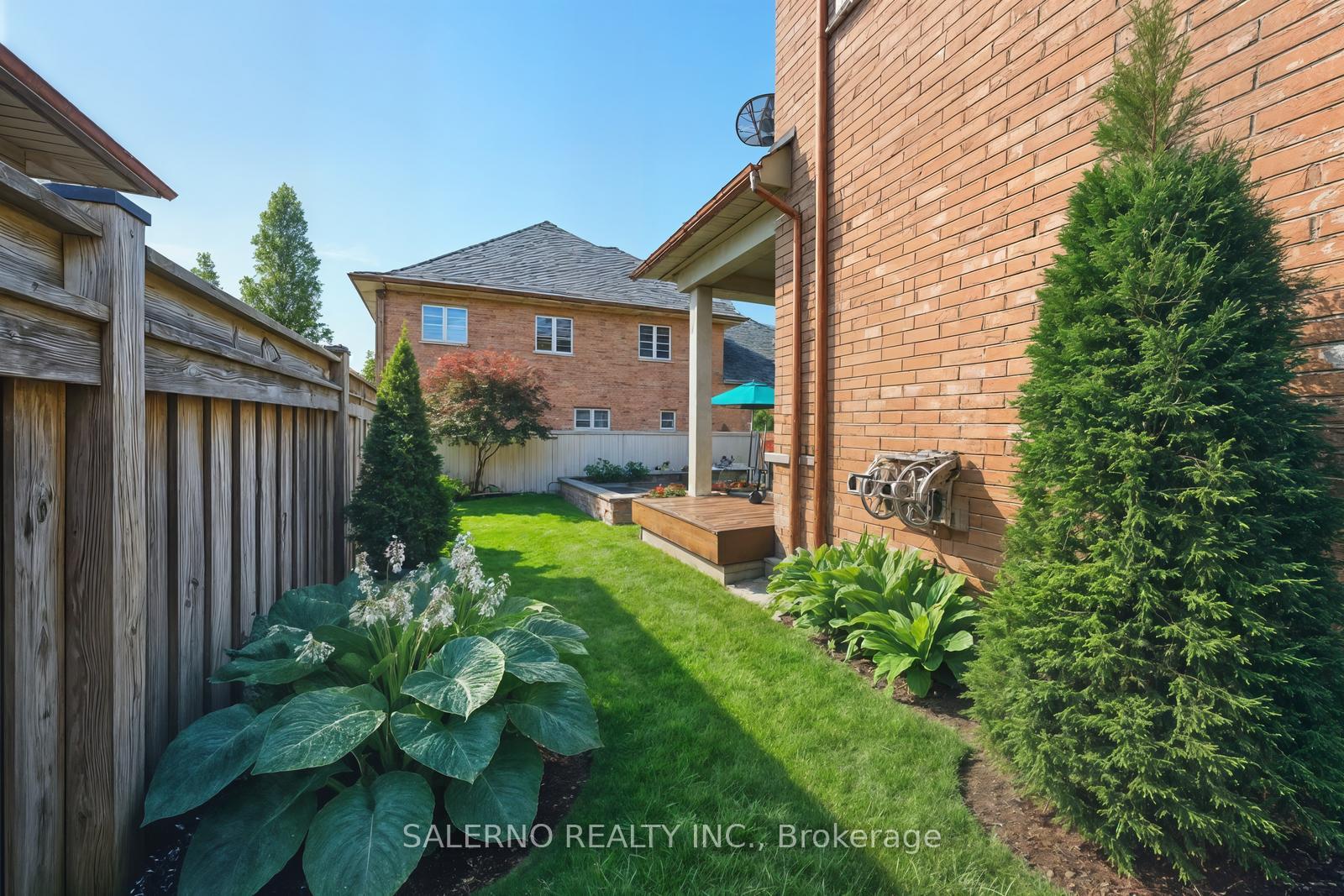 Photo 46 of 13 Bluff Trail, King, Nobleton — HOMEH