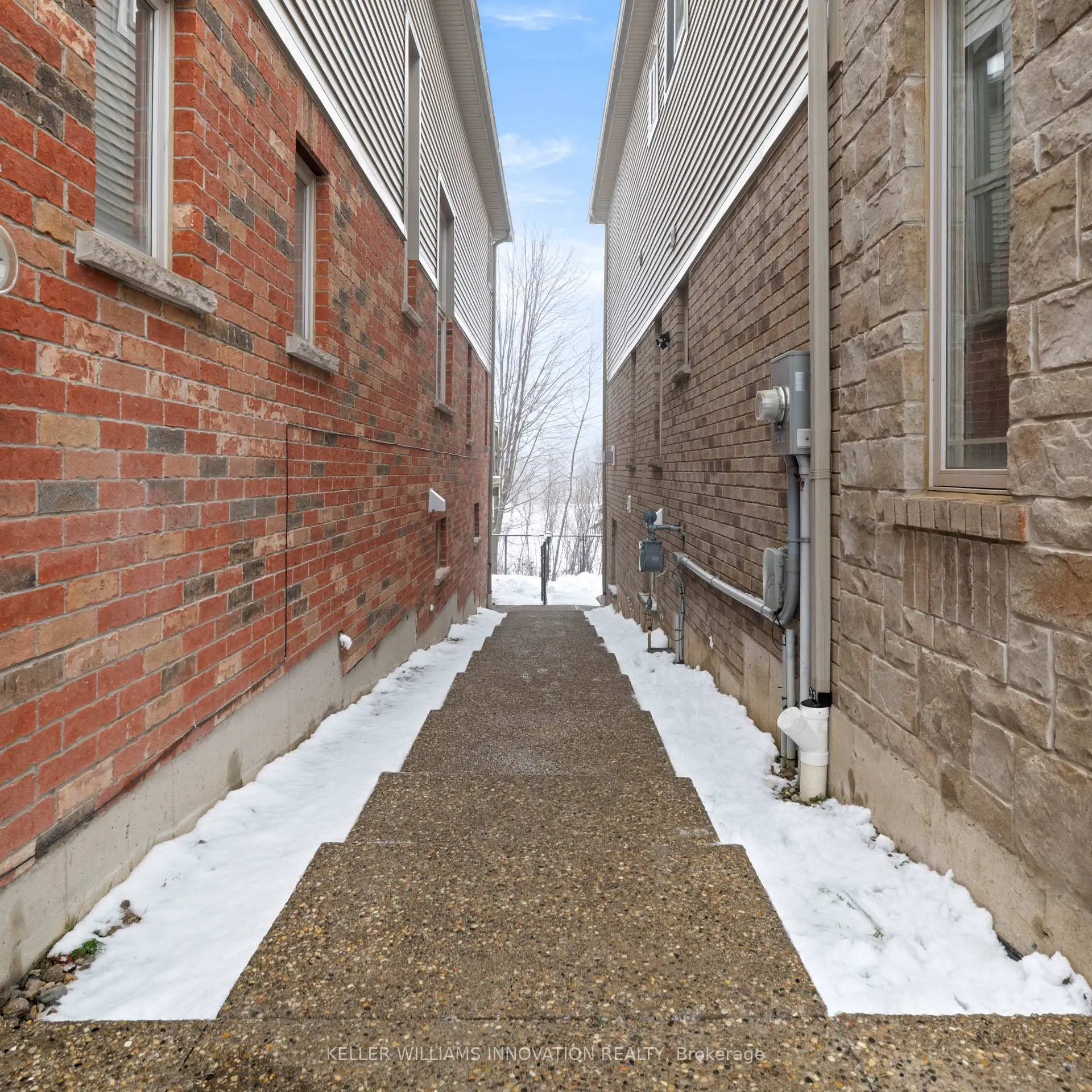 Photo 4 of Unit LOWER, 695 Robert Ferrie Drive, Waterloo — HOMEH