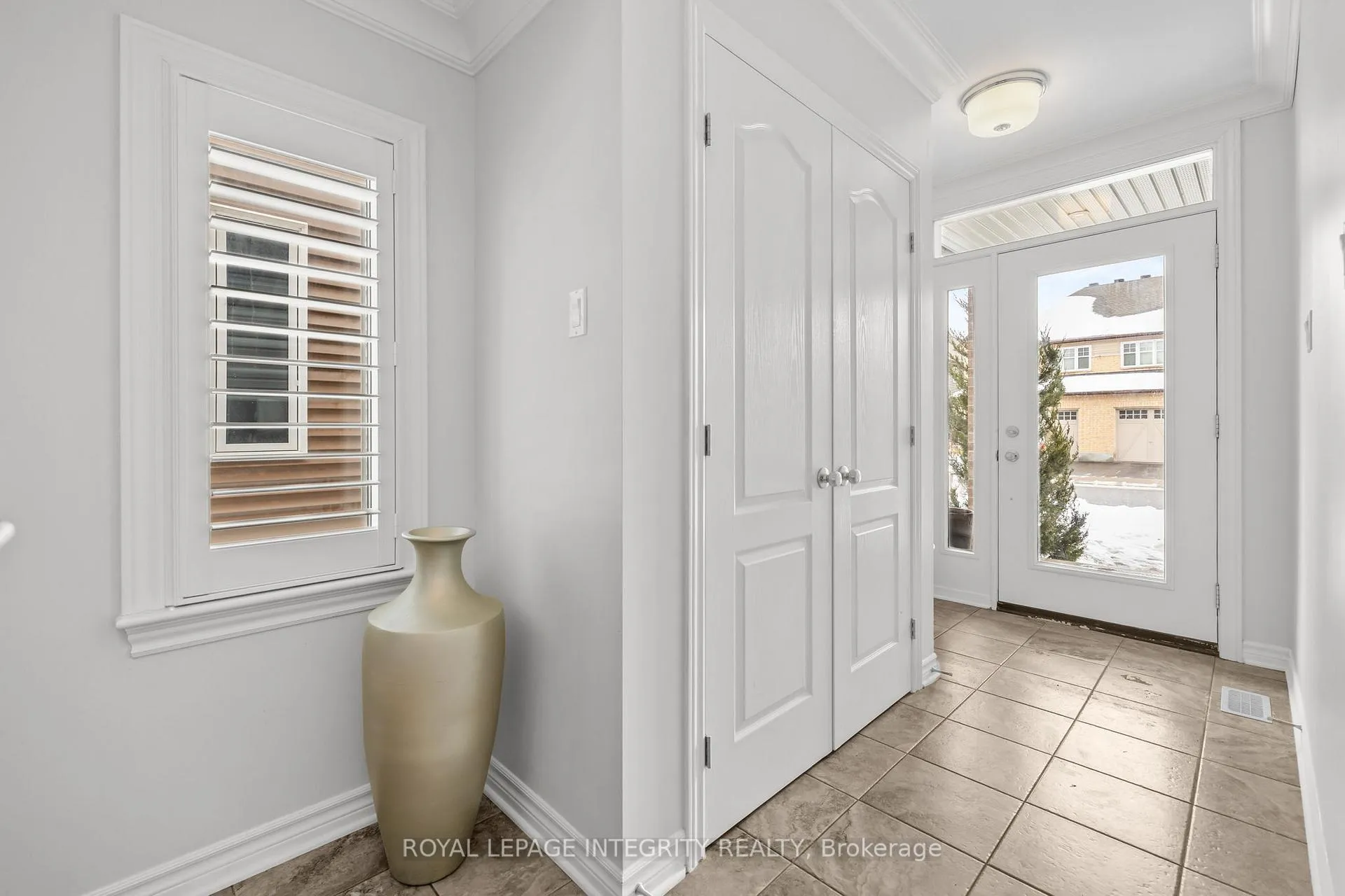 Photo 4 of 377 Warmstone Drive, Ottawa, Stittsville (North) — HOMEH