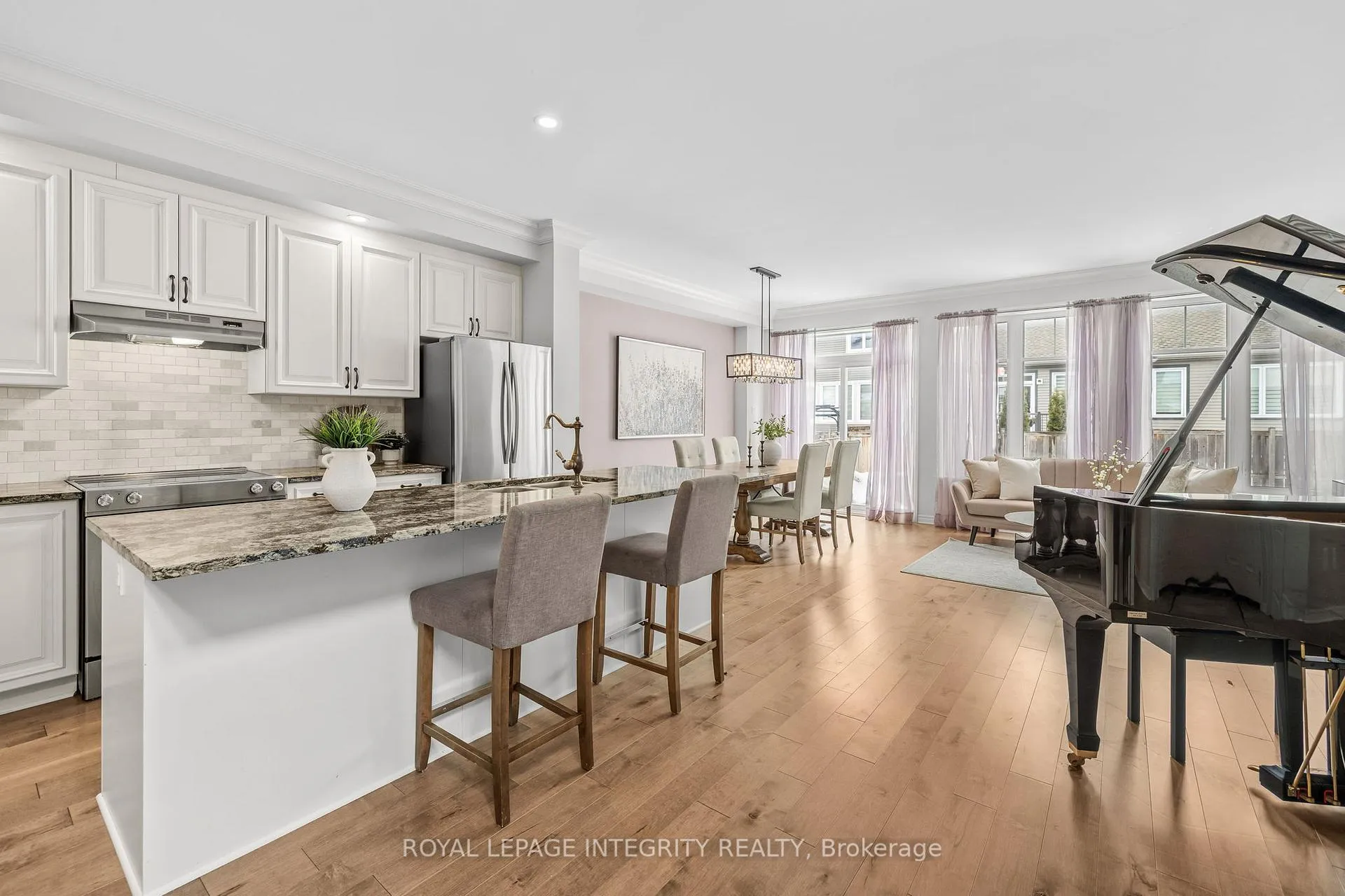 Photo 5 of 377 Warmstone Drive, Ottawa, Stittsville (North) — HOMEH