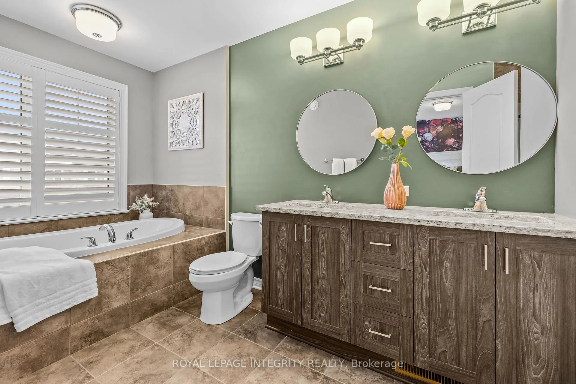 Photo 29 of 377 Warmstone Drive, Ottawa, Stittsville (North) — HOMEH