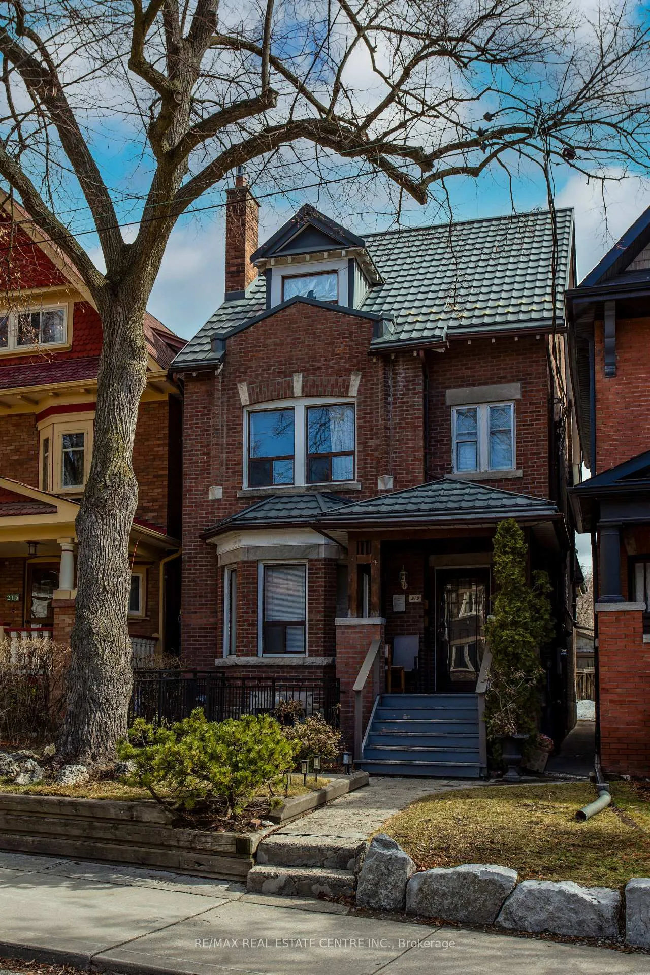 Photo 1 of 213 Indian Road, Toronto, High Park-Swansea — HOMEH