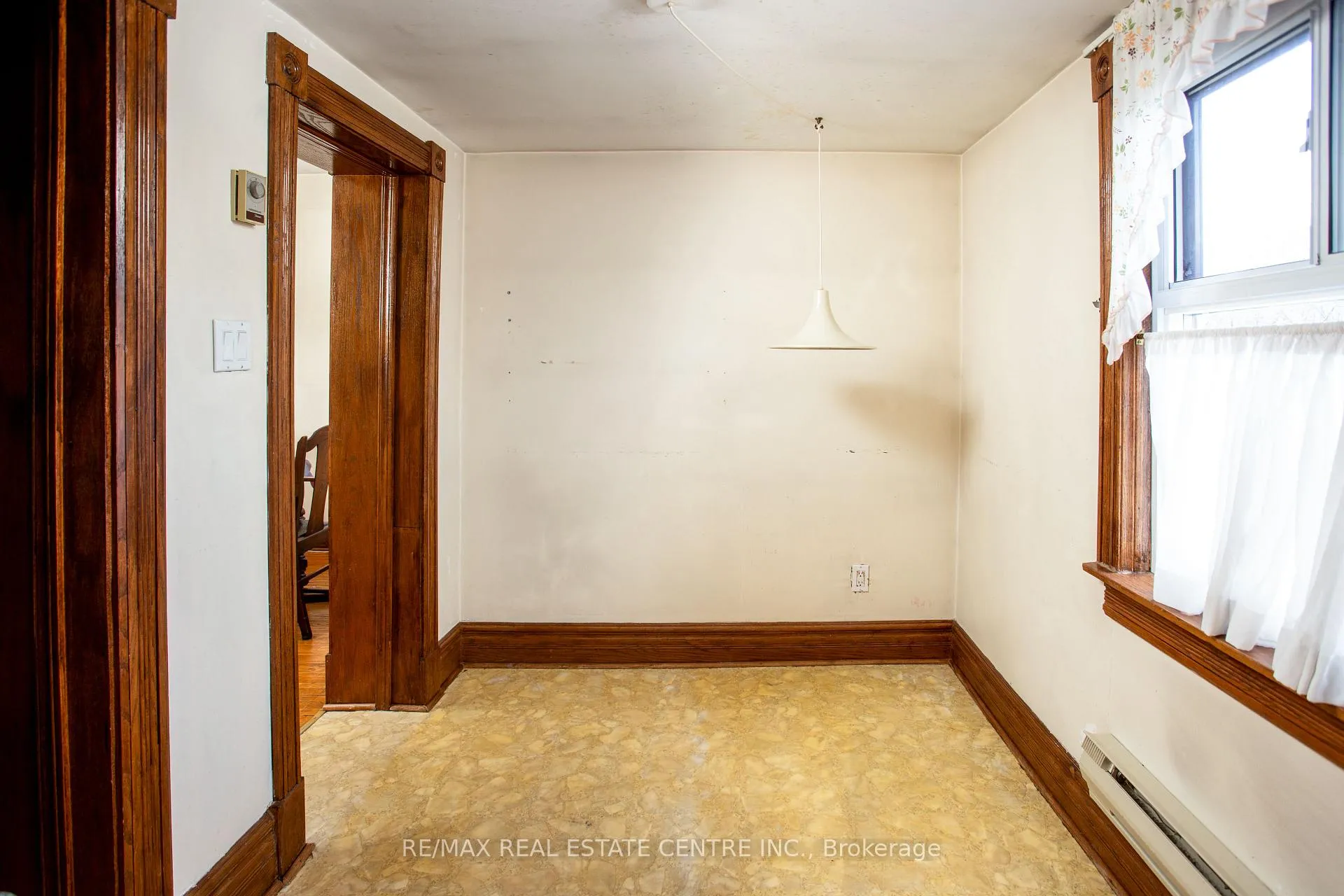 Photo 11 of 213 Indian Road, Toronto, High Park-Swansea — HOMEH