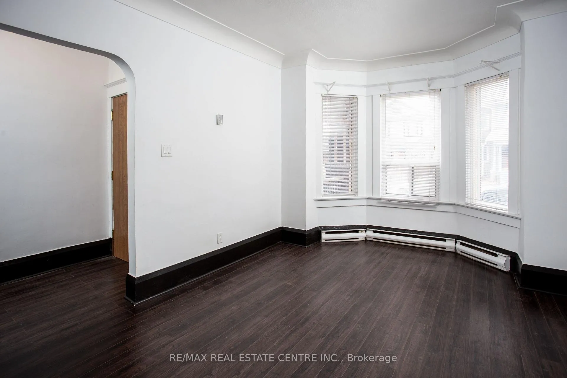 Photo 21 of 213 Indian Road, Toronto, High Park-Swansea — HOMEH