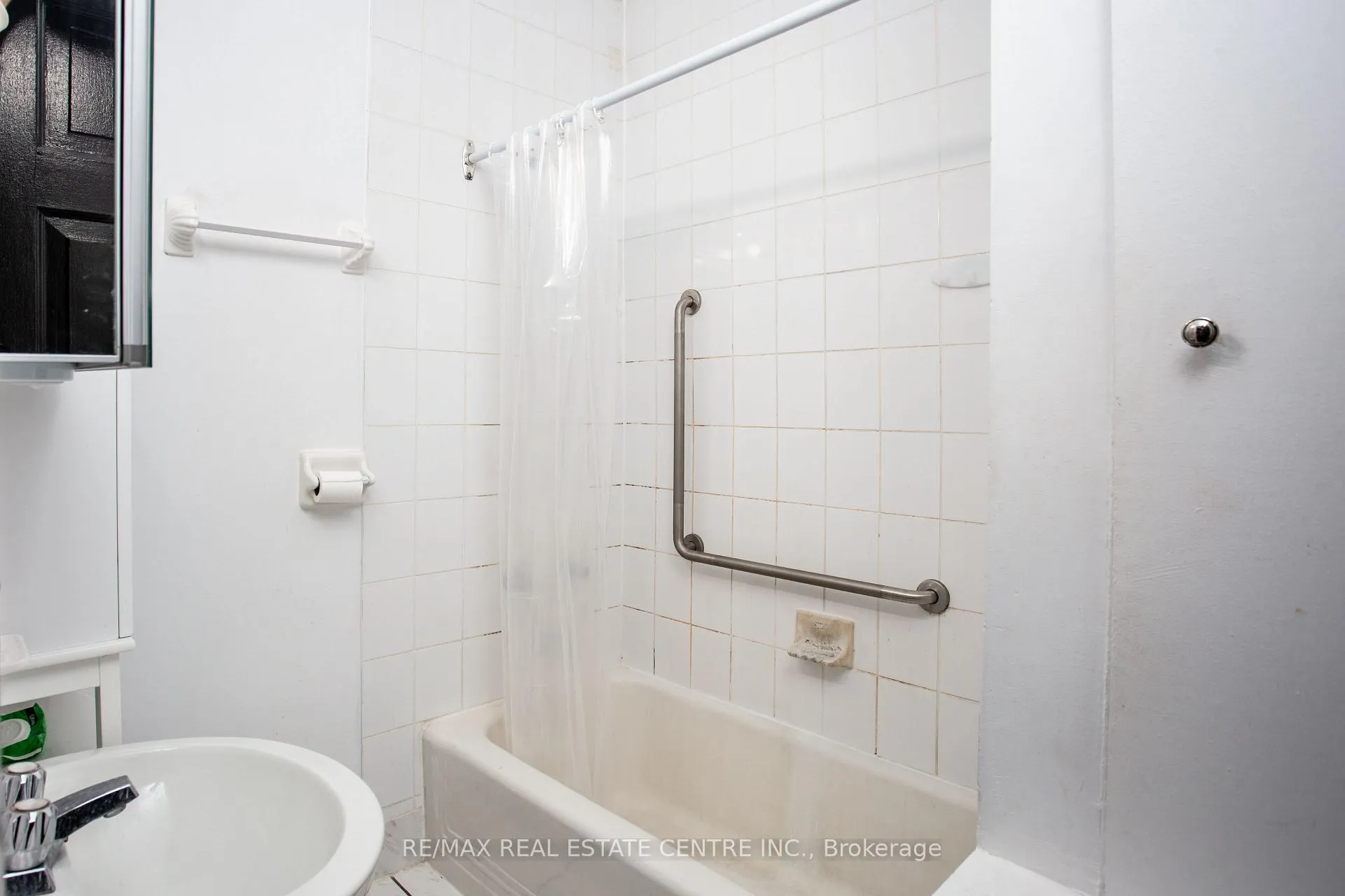 Photo 31 of 213 Indian Road, Toronto, High Park-Swansea — HOMEH