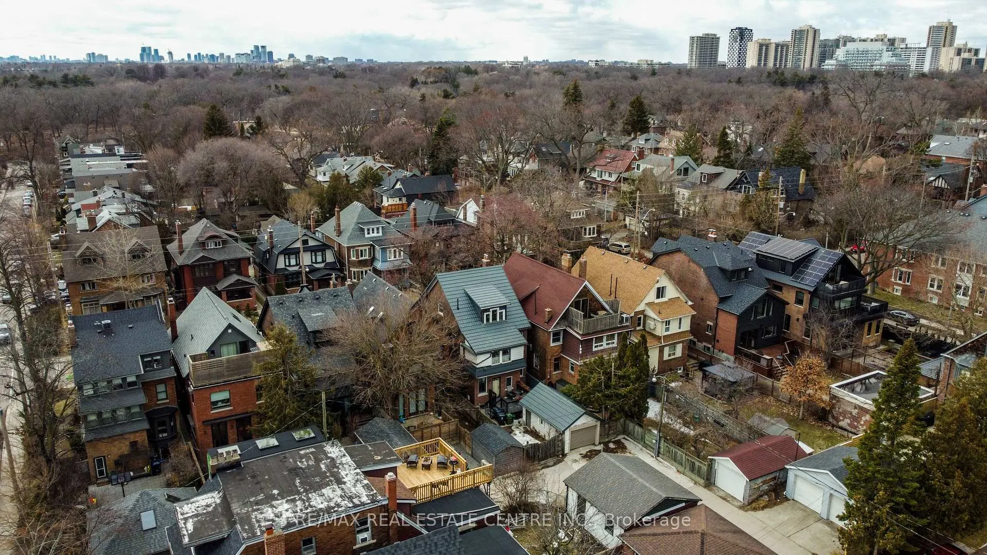 Photo 42 of 213 Indian Road, Toronto, High Park-Swansea — HOMEH