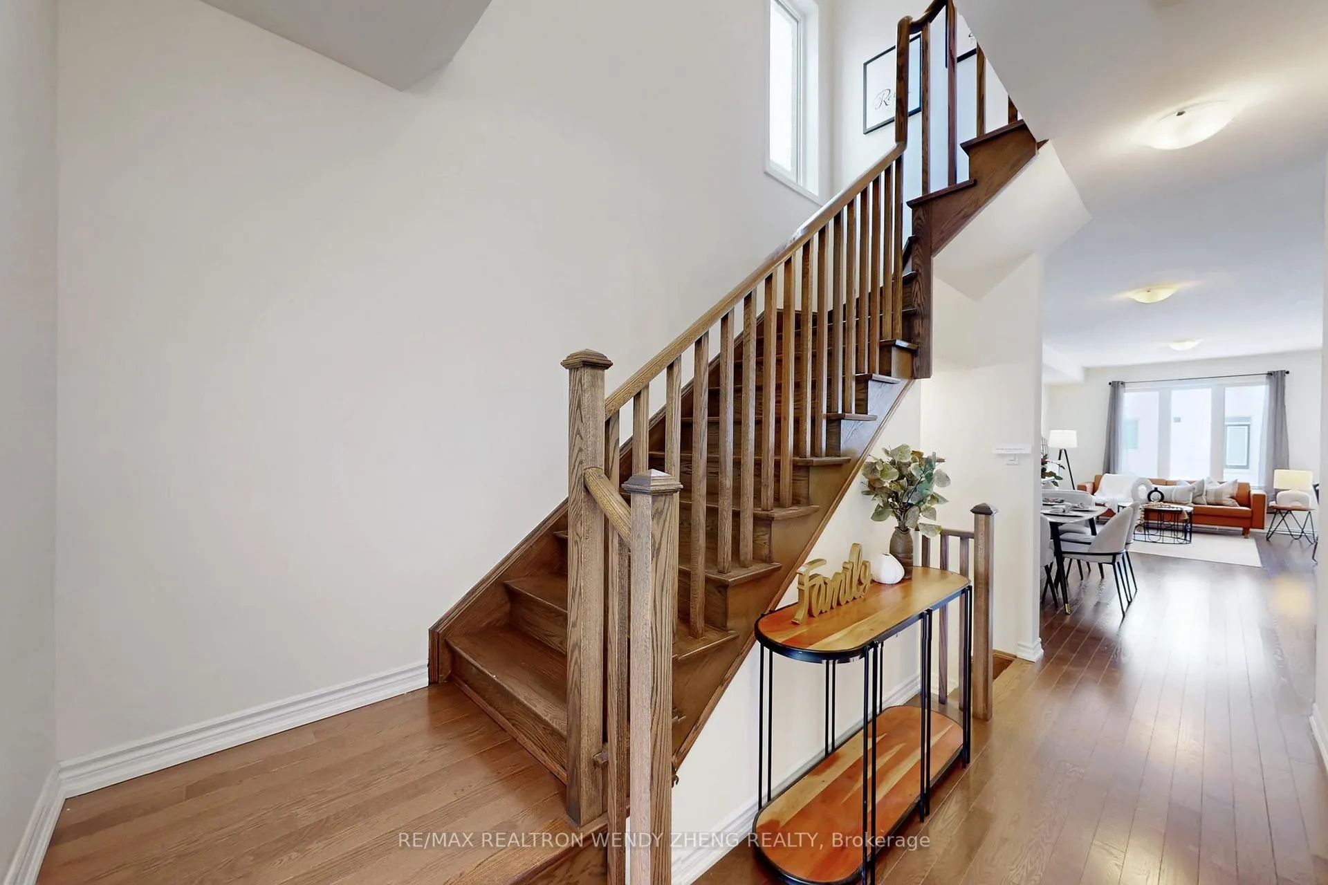 Photo 4 of 4 Armilia Place, Whitby, Williamsburg — HOMEH