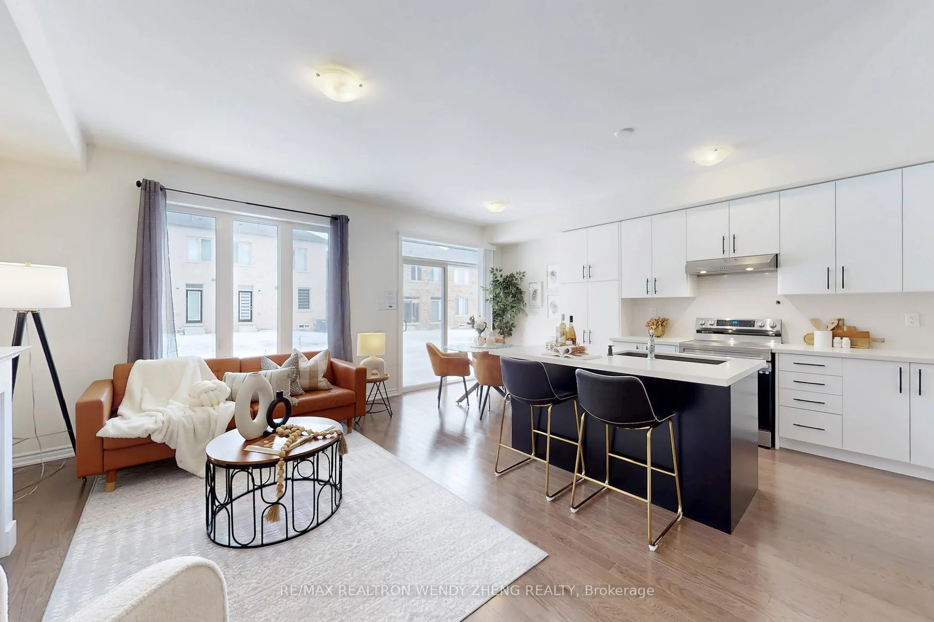 Photo 6 of 4 Armilia Place, Whitby, Williamsburg — HOMEH