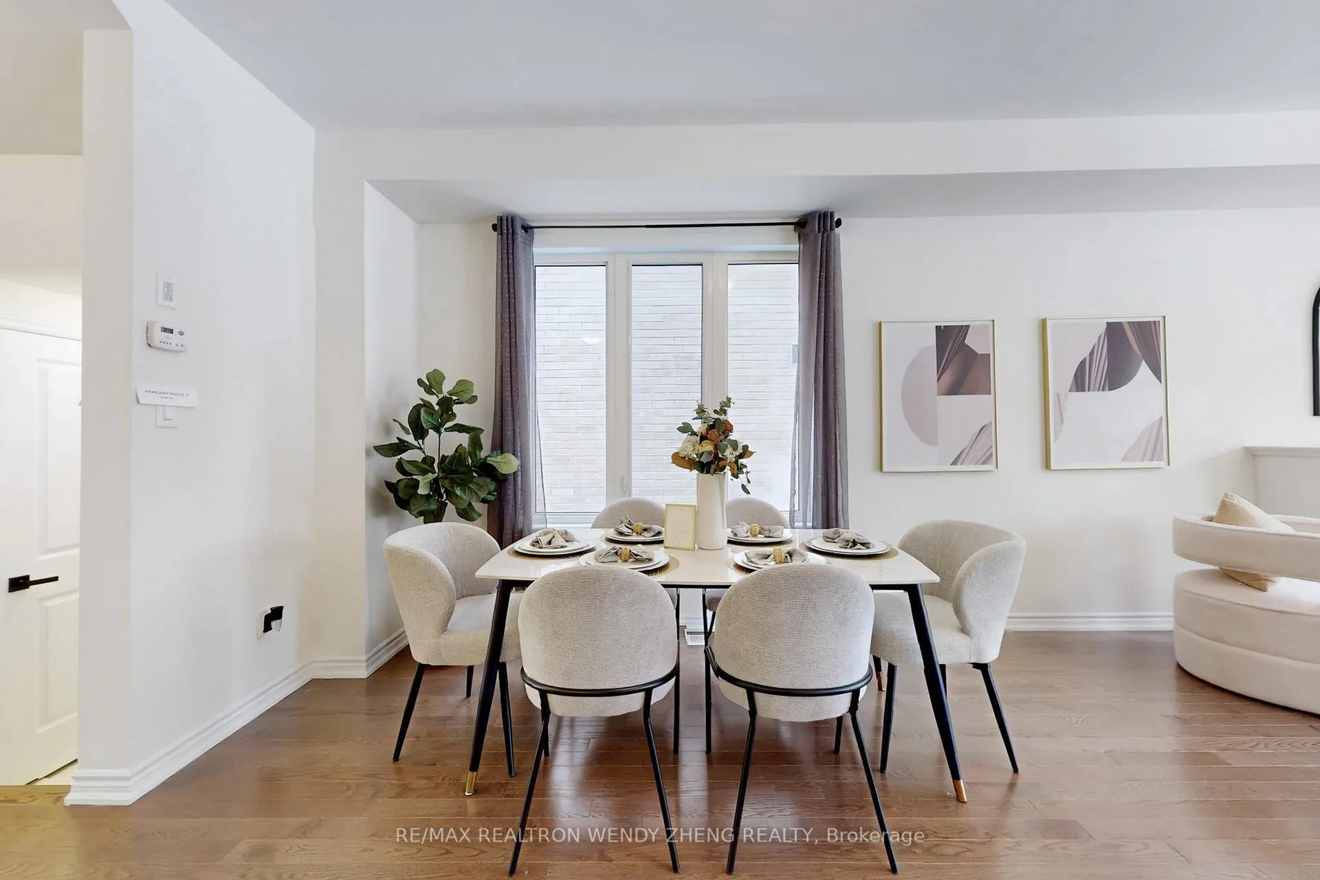 Photo 9 of 4 Armilia Place, Whitby, Williamsburg — HOMEH