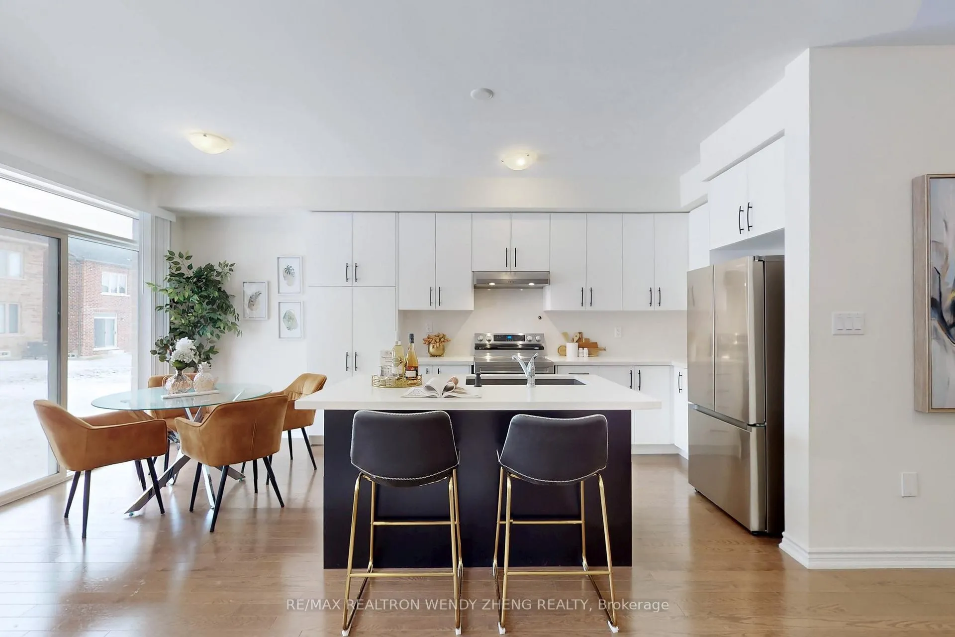 Photo 12 of 4 Armilia Place, Whitby, Williamsburg — HOMEH