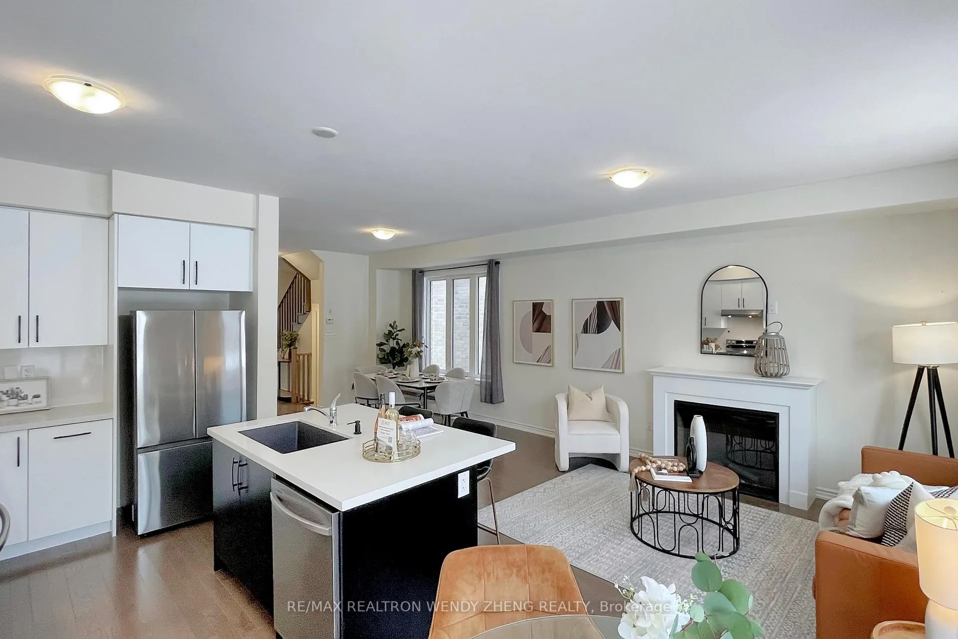 Photo 13 of 4 Armilia Place, Whitby, Williamsburg — HOMEH