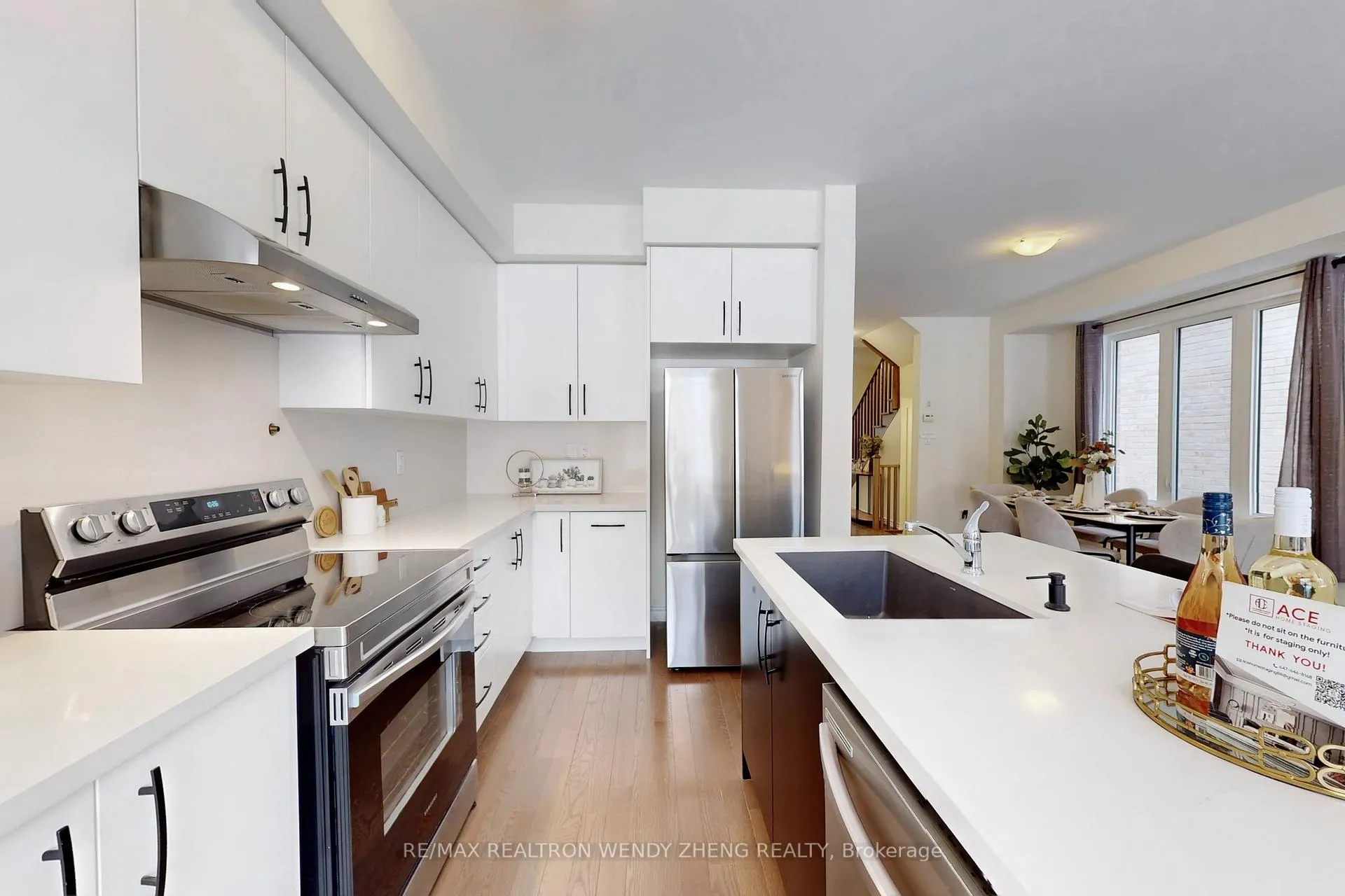 Photo 15 of 4 Armilia Place, Whitby, Williamsburg — HOMEH