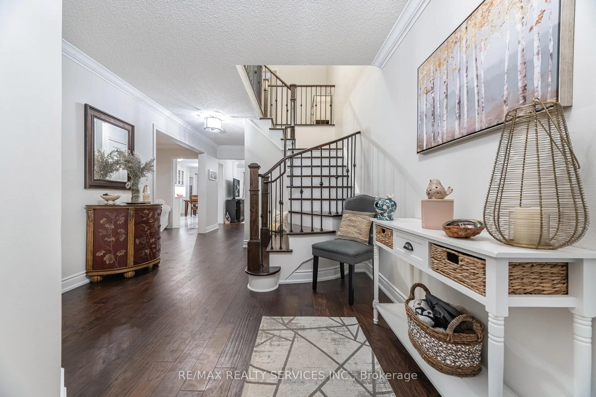 Photo 3 of 13 Emily Carr Crescent, Caledon, Bolton West — HOMEH