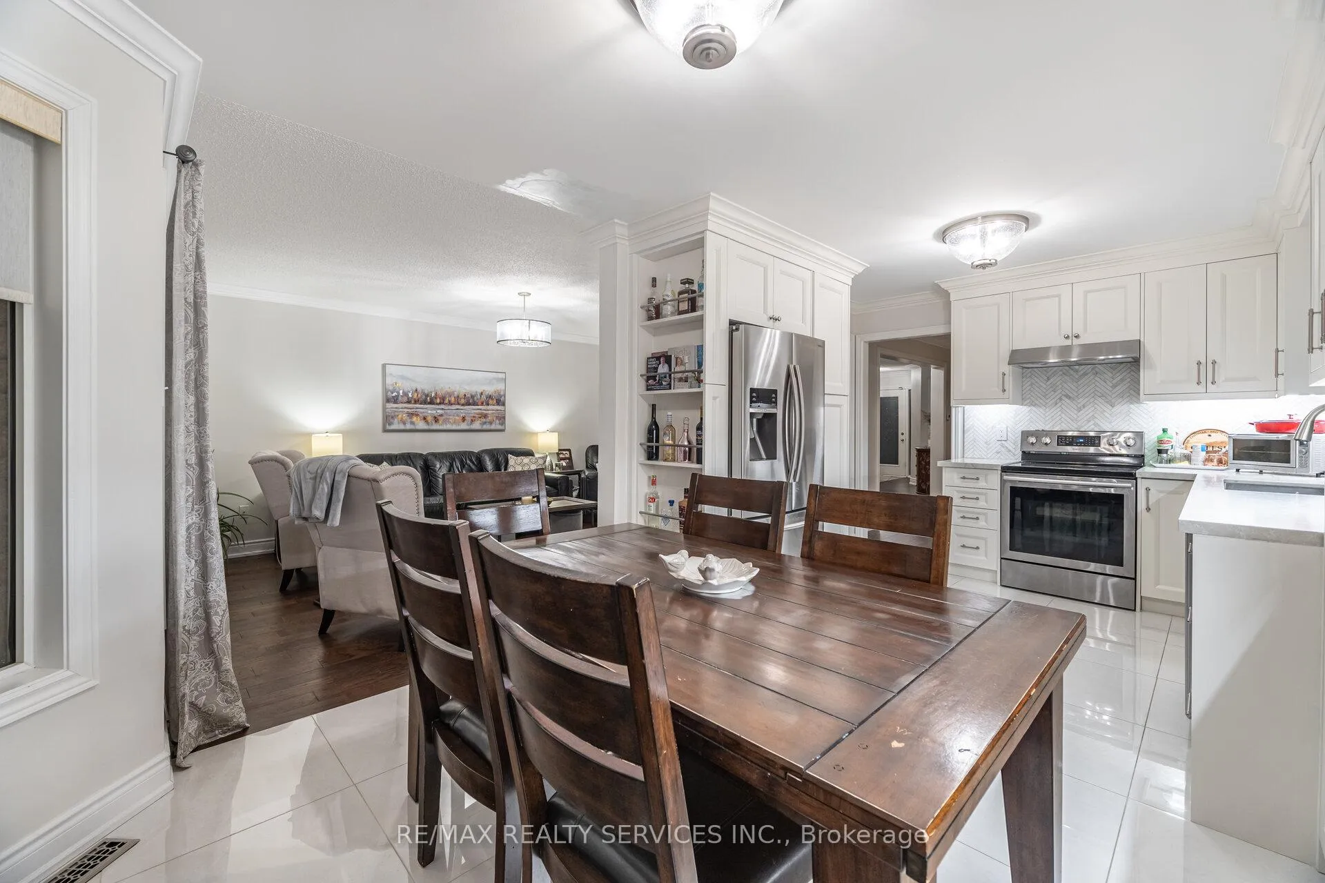 Photo 13 of 13 Emily Carr Crescent, Caledon, Bolton West — HOMEH