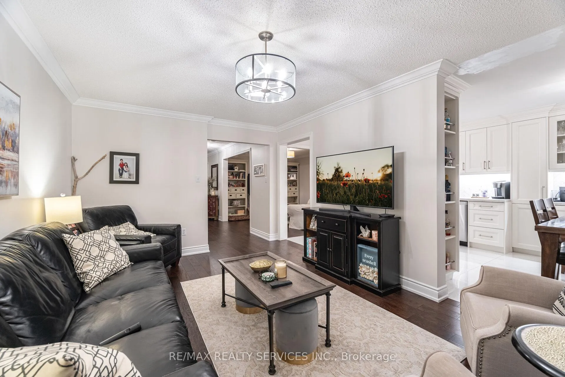 Photo 16 of 13 Emily Carr Crescent, Caledon, Bolton West — HOMEH