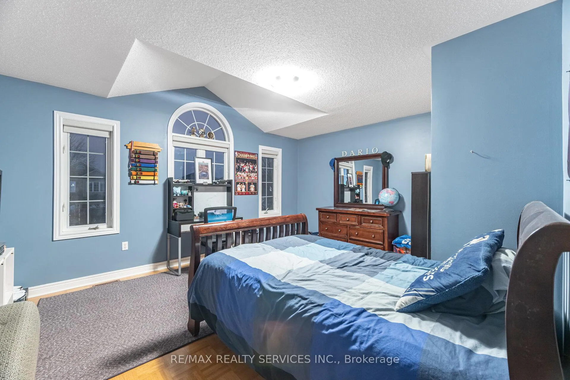 Photo 28 of 13 Emily Carr Crescent, Caledon, Bolton West — HOMEH